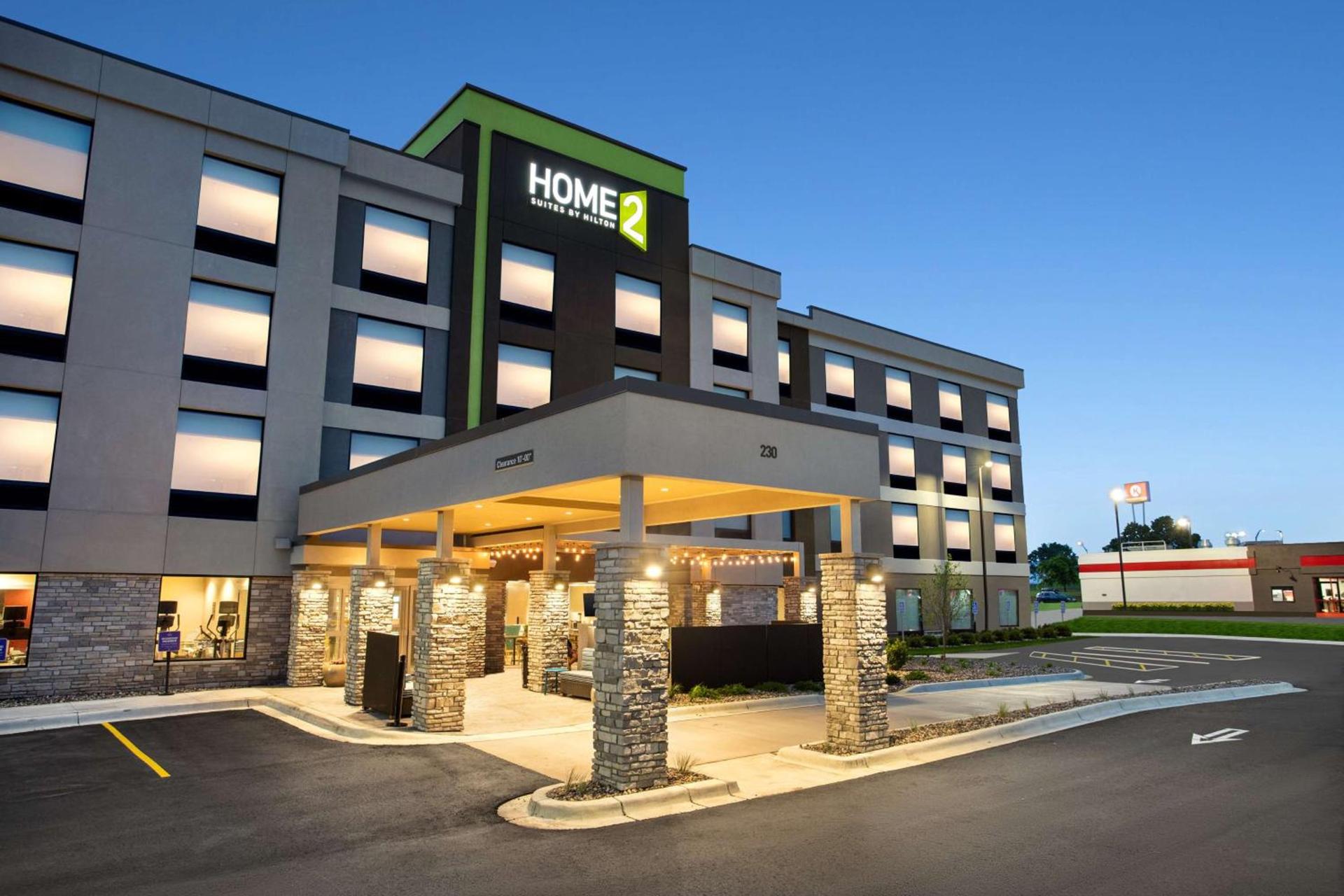 Home2 Suites By Hilton Owatonna — hotel in Owatonna