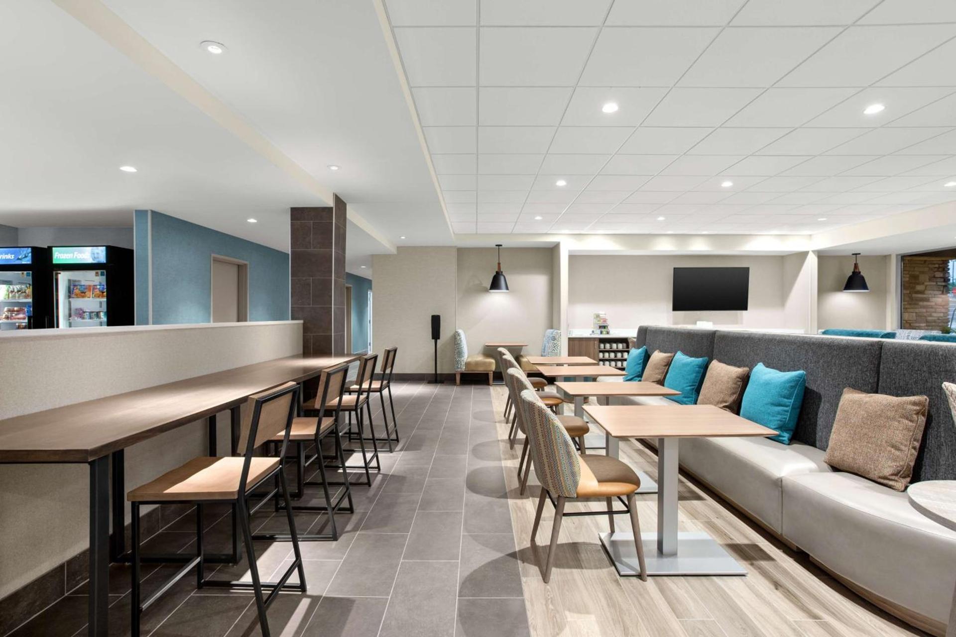 Home2 Suites By Hilton Owatonna photo 7