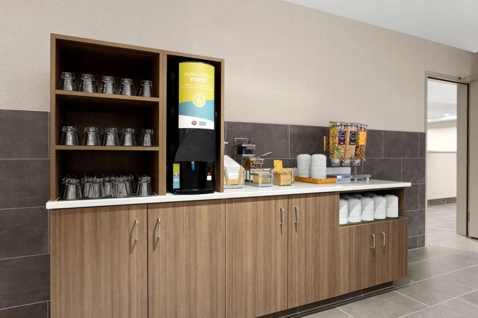 Home2 Suites By Hilton Owatonna photo 12