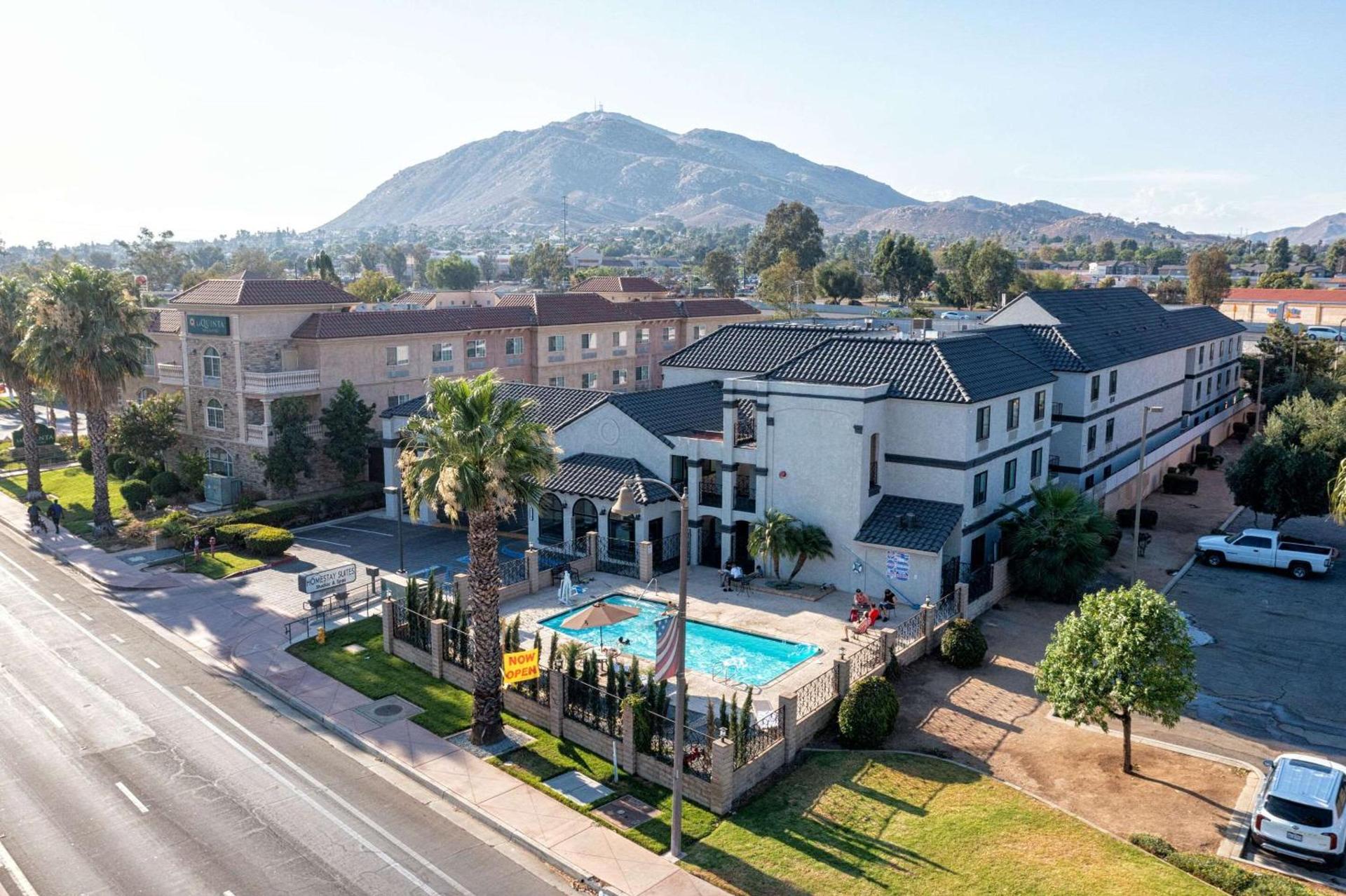MainStay Suites Moreno Valley Near March Air Reserve Base photo 2