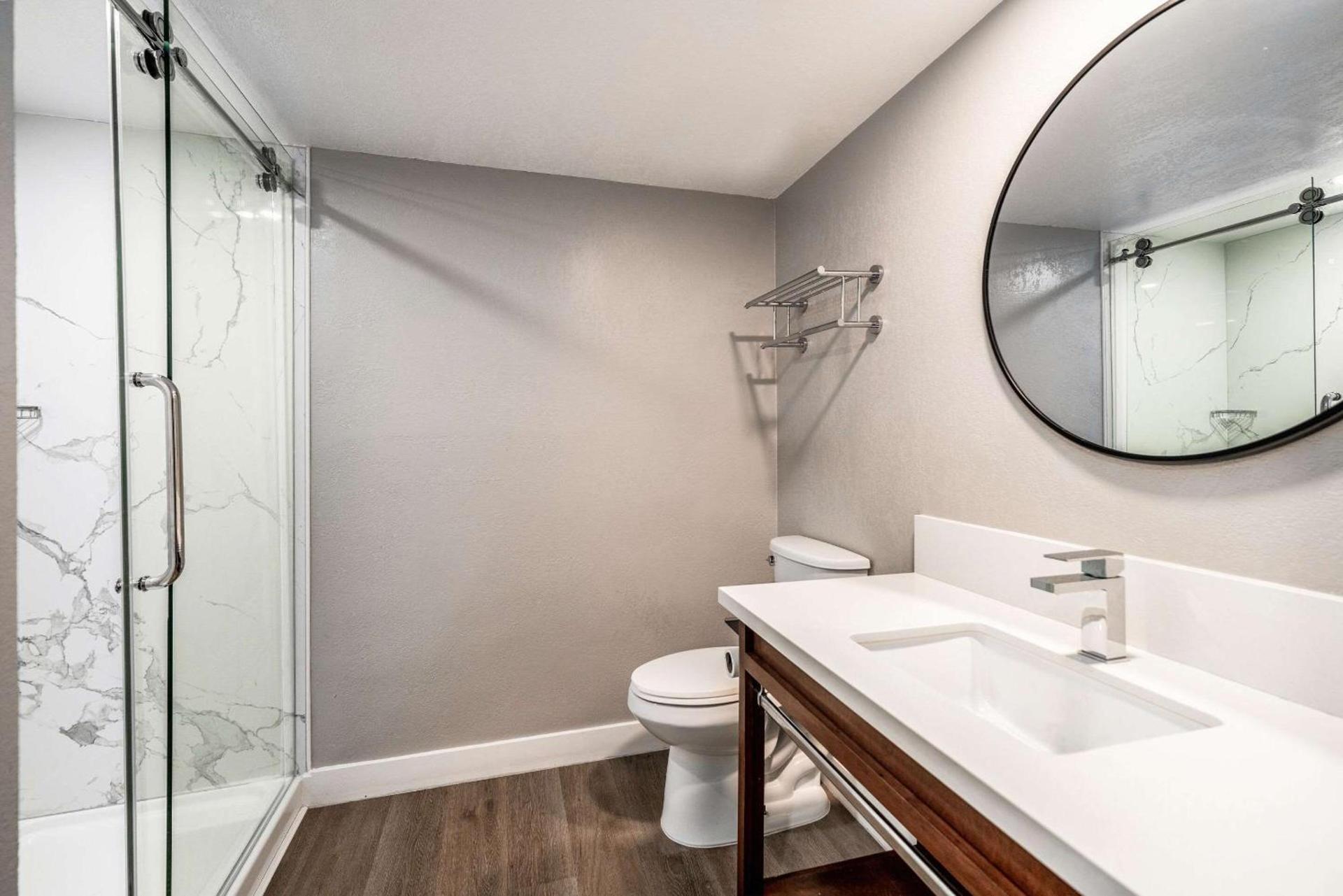 MainStay Suites Moreno Valley Near March Air Reserve Base photo 7