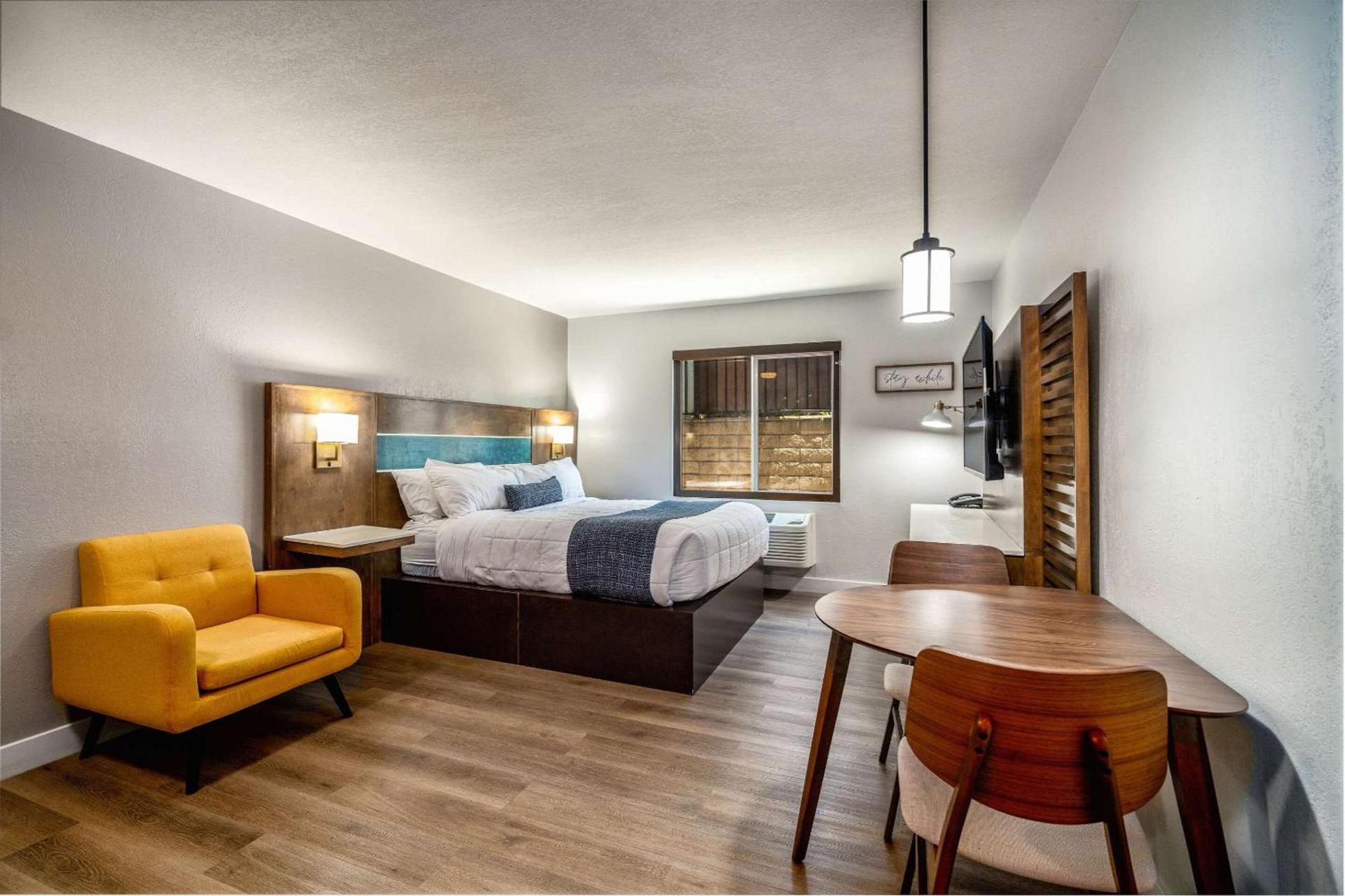 MainStay Suites Moreno Valley Near March Air Reserve Base photo 13