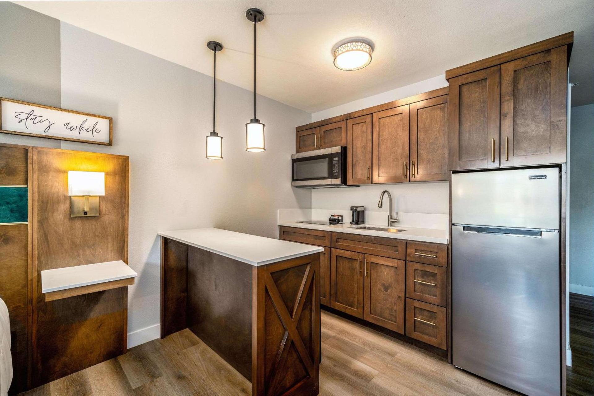 MainStay Suites Moreno Valley Near March Air Reserve Base photo 12