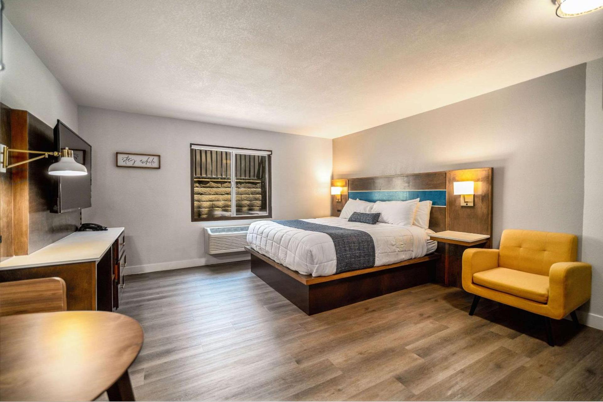 MainStay Suites Moreno Valley Near March Air Reserve Base photo 15