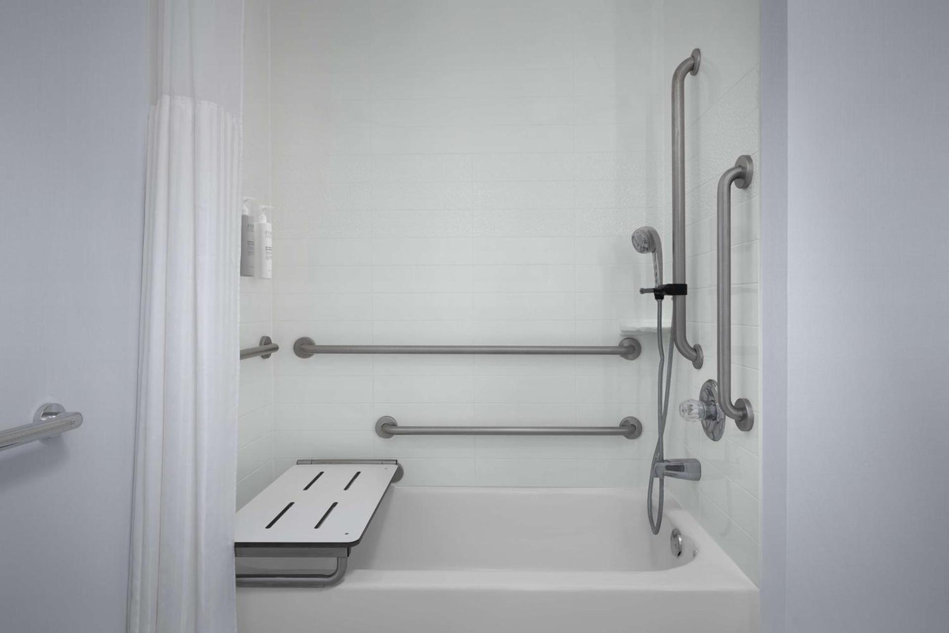 Hilton Garden Inn West Lafayette Wabash Landing photo 27