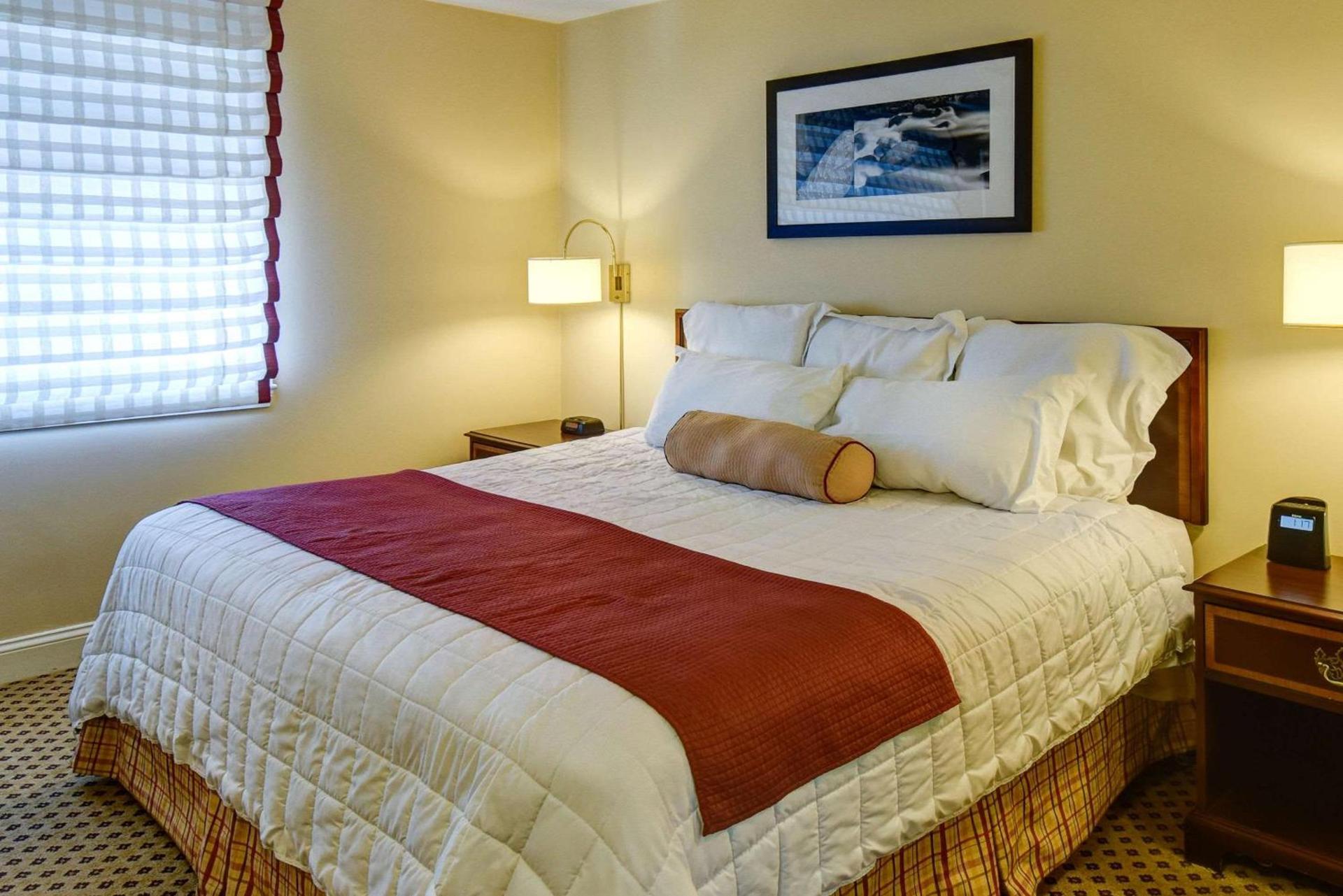 Port Inn and Suites Portsmouth, an Ascend Collection Hotel photo 32