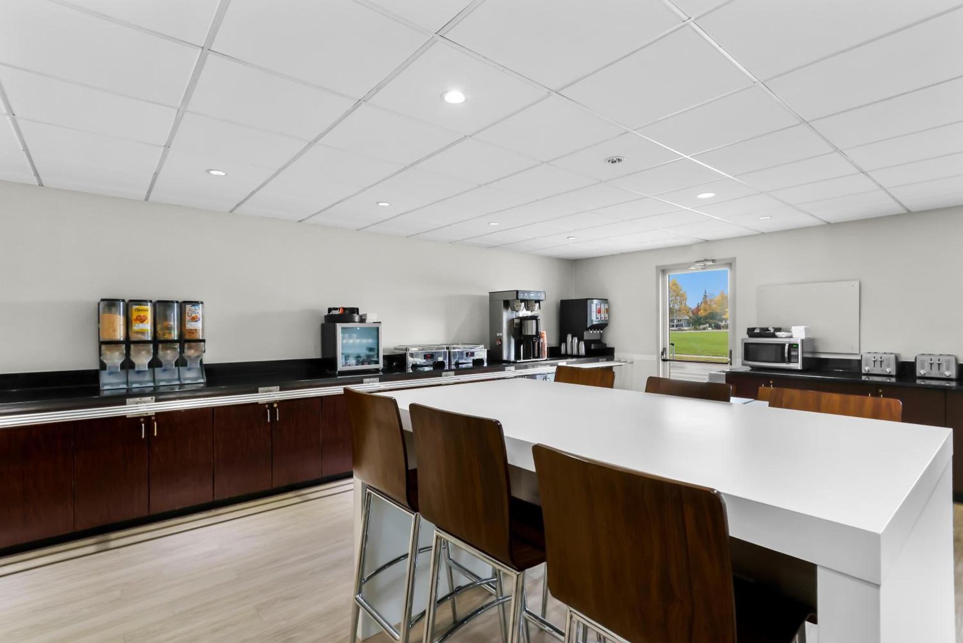 Clarion Suites Anchorage Downtown photo 21