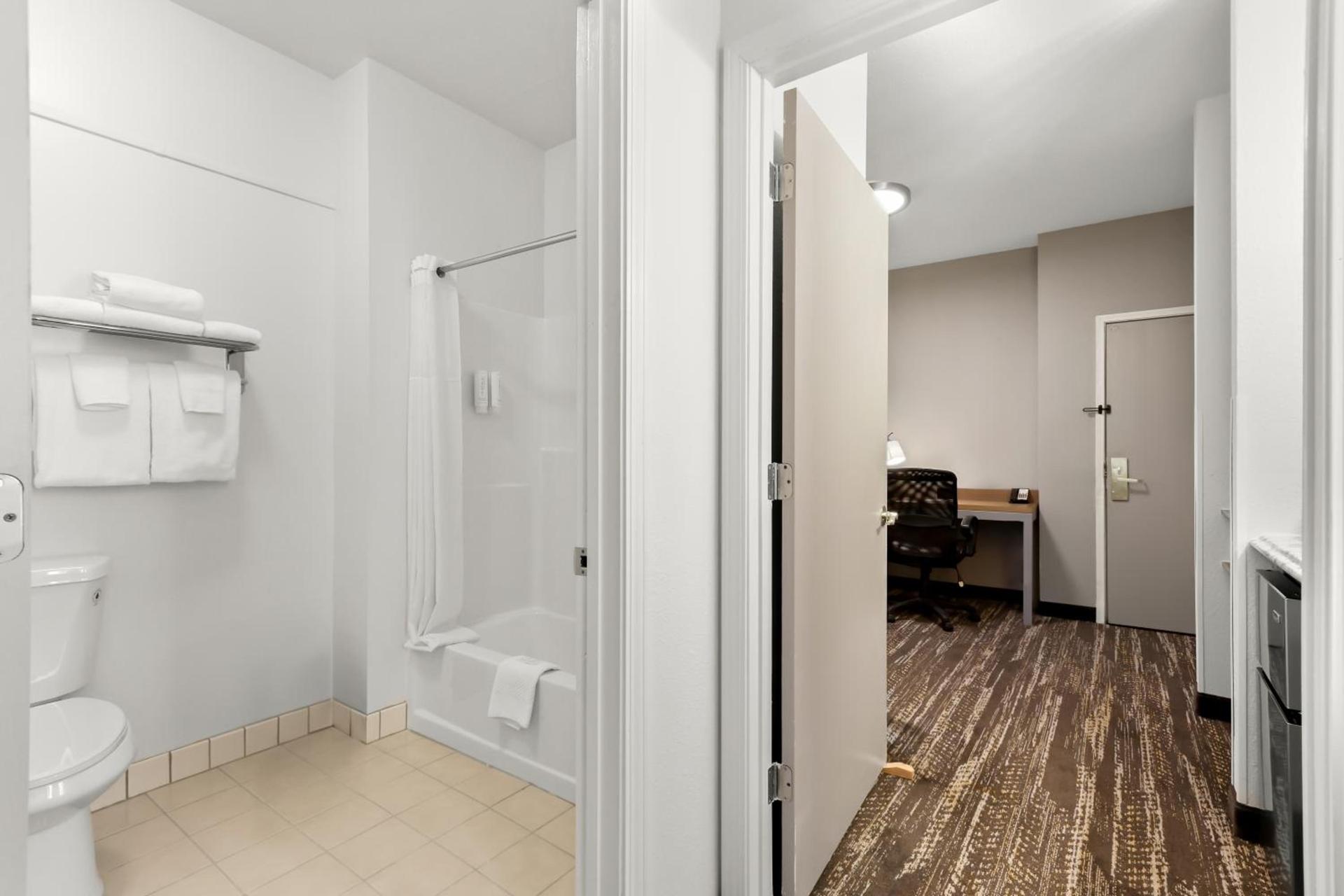 Clarion Suites Anchorage Downtown photo 20