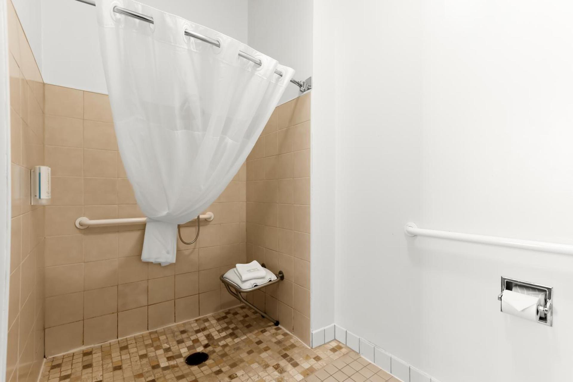 Clarion Suites Anchorage Downtown photo 28