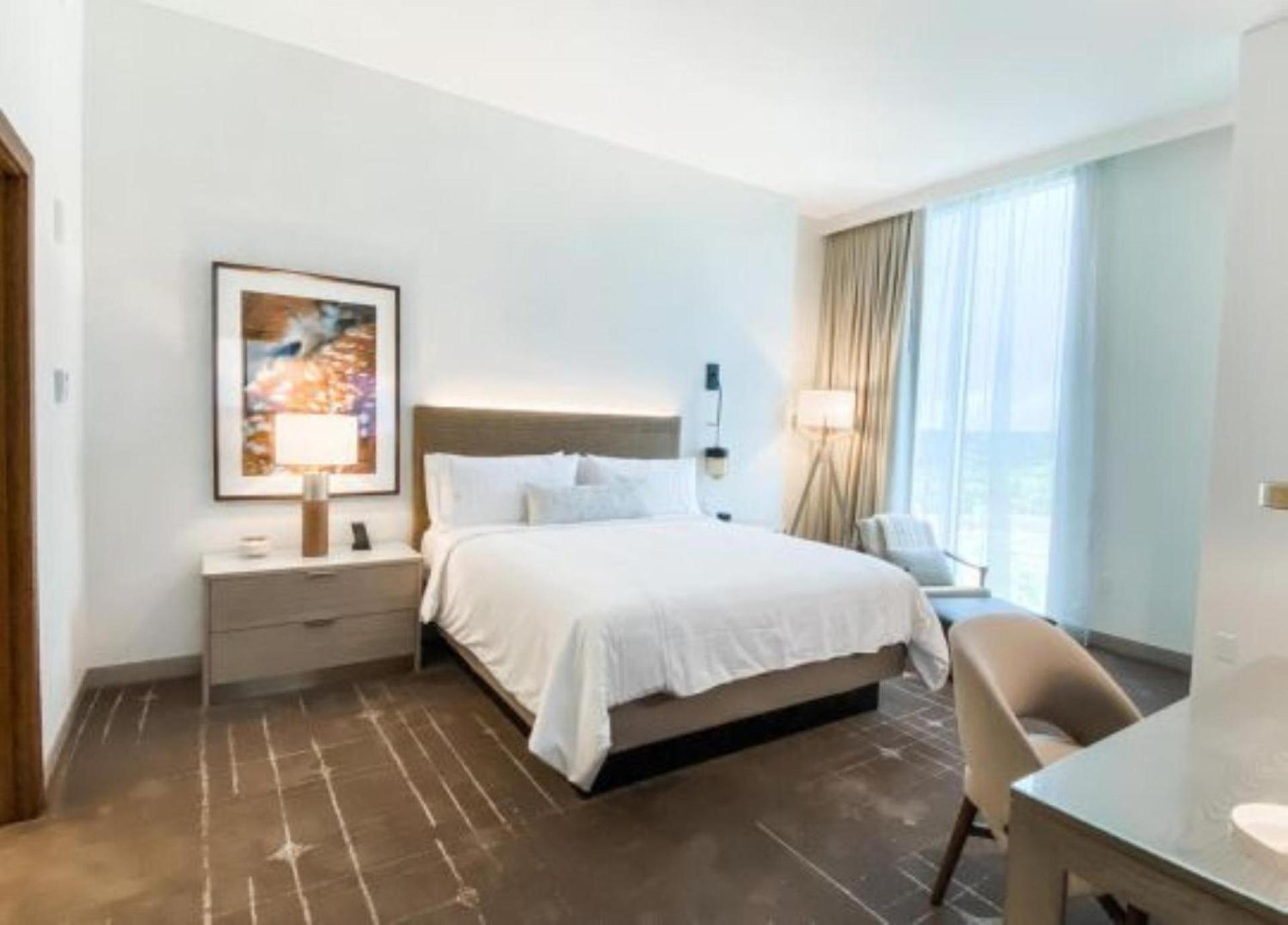 Omni Viking Lakes photo 98