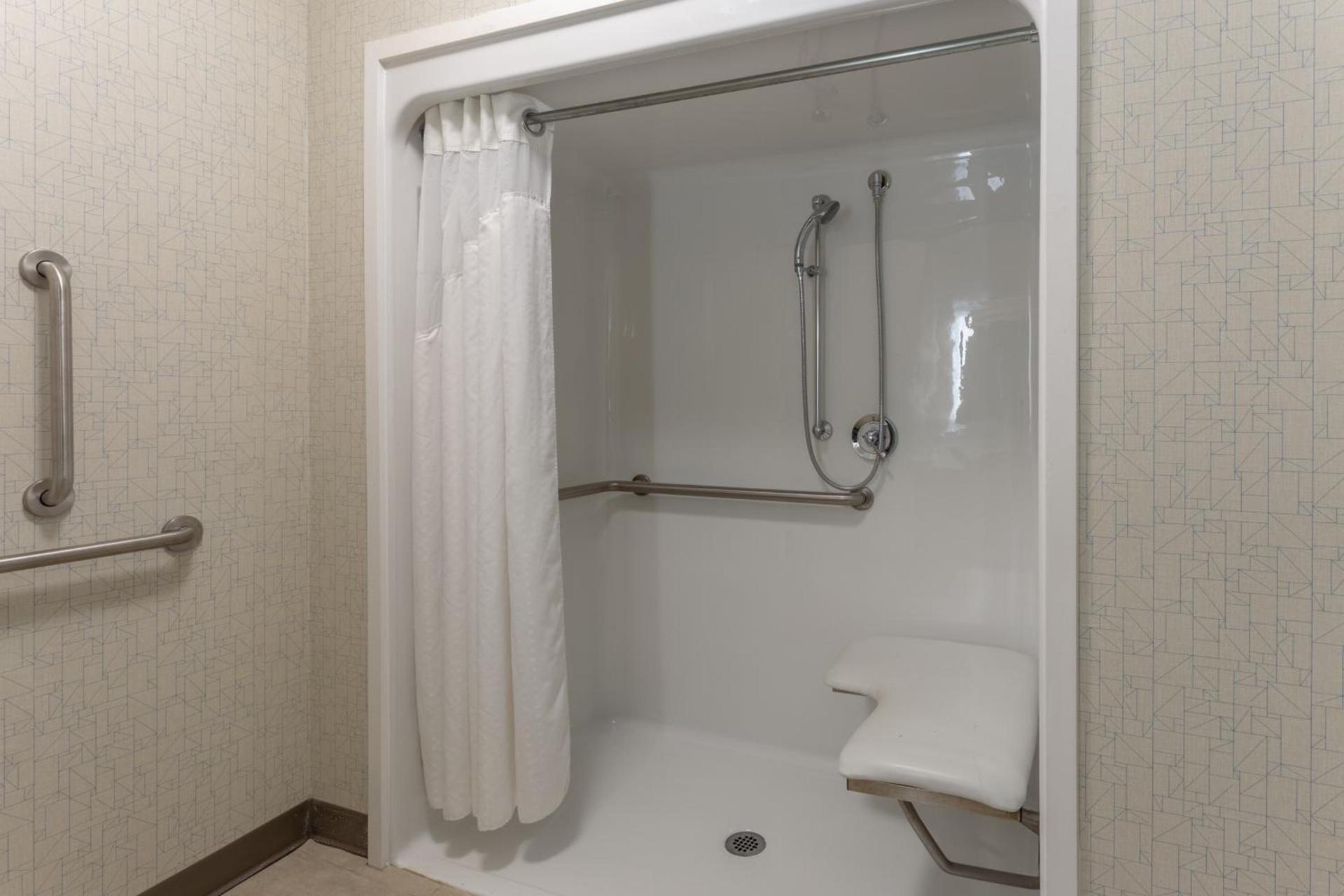 Holiday Inn Express - Indianapolis - Southeast by IHG photo 42