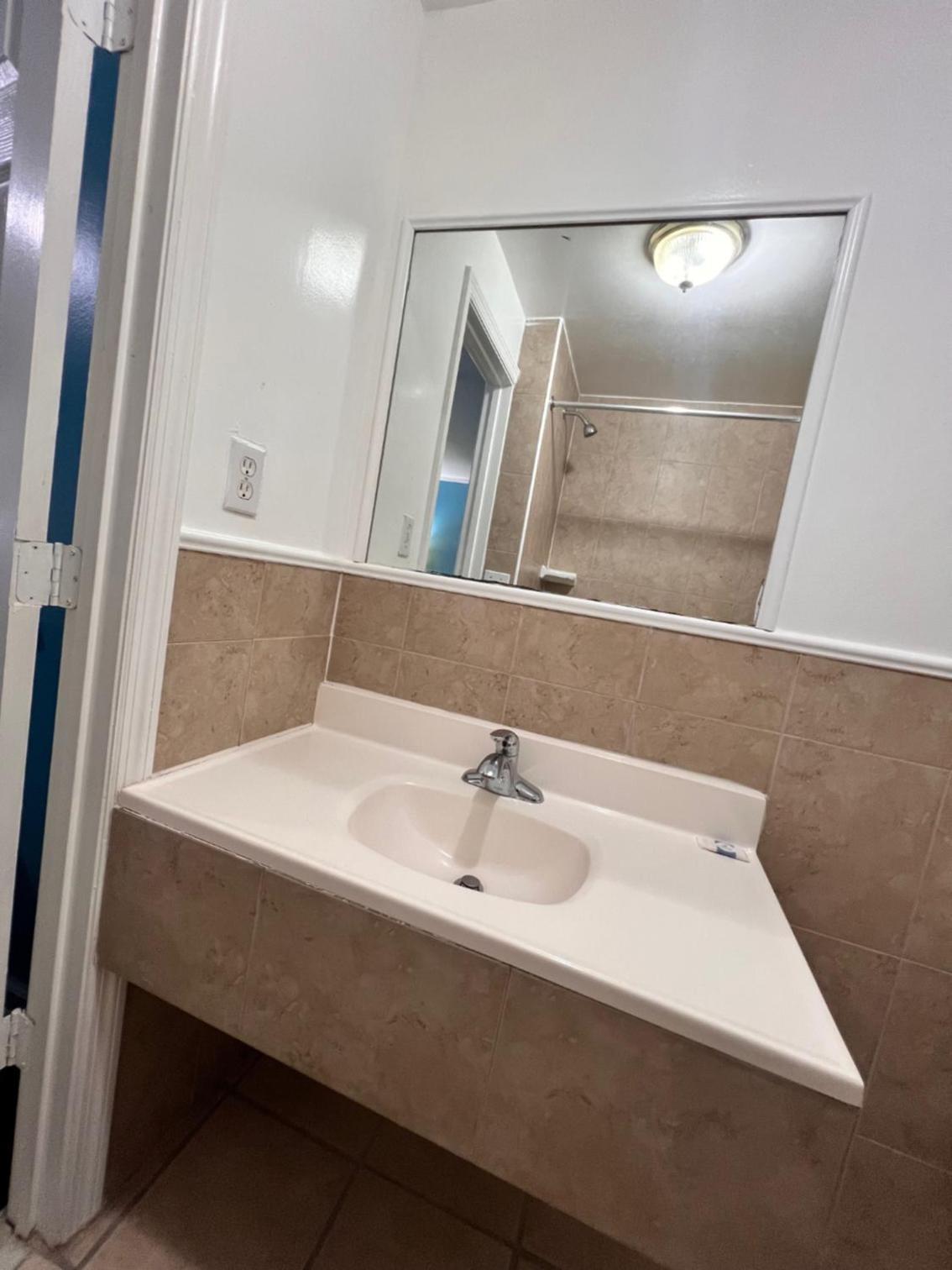 Budget Inn Jacksonville photo 26