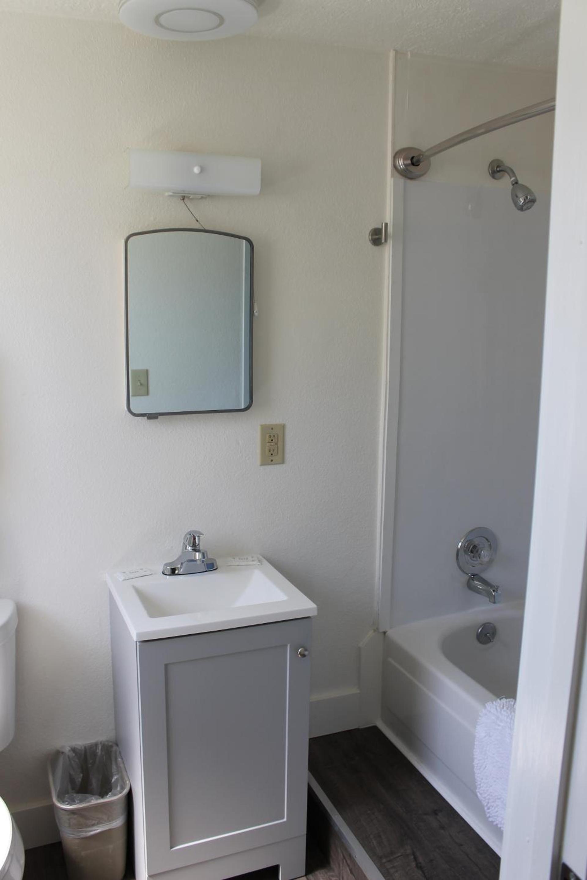 Sprague Motel photo 2