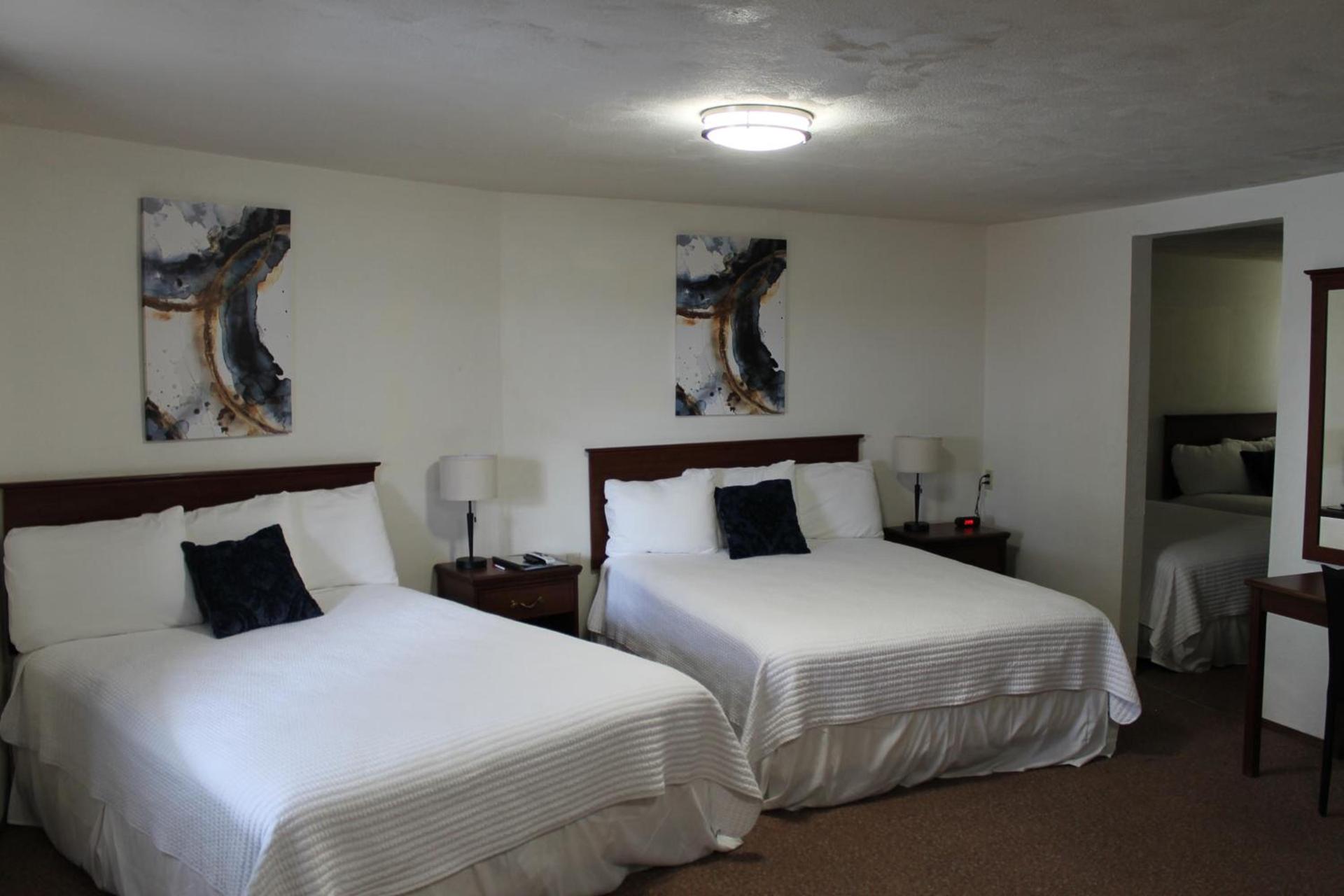 Sprague Motel photo 6