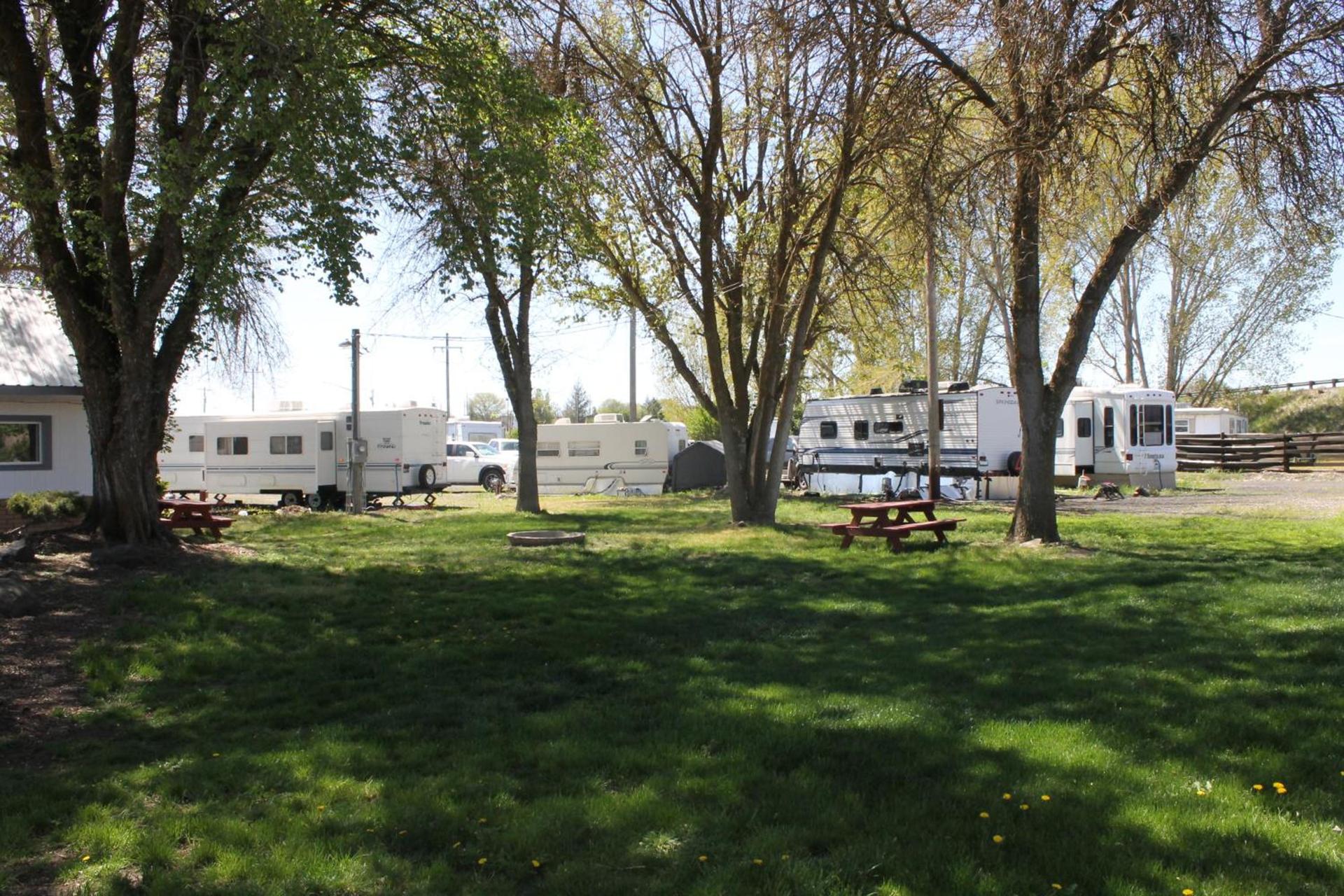 Sprague Motel photo 14