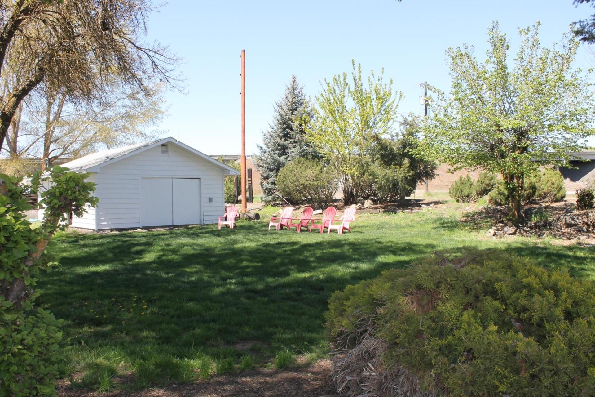 Sprague Motel photo 16
