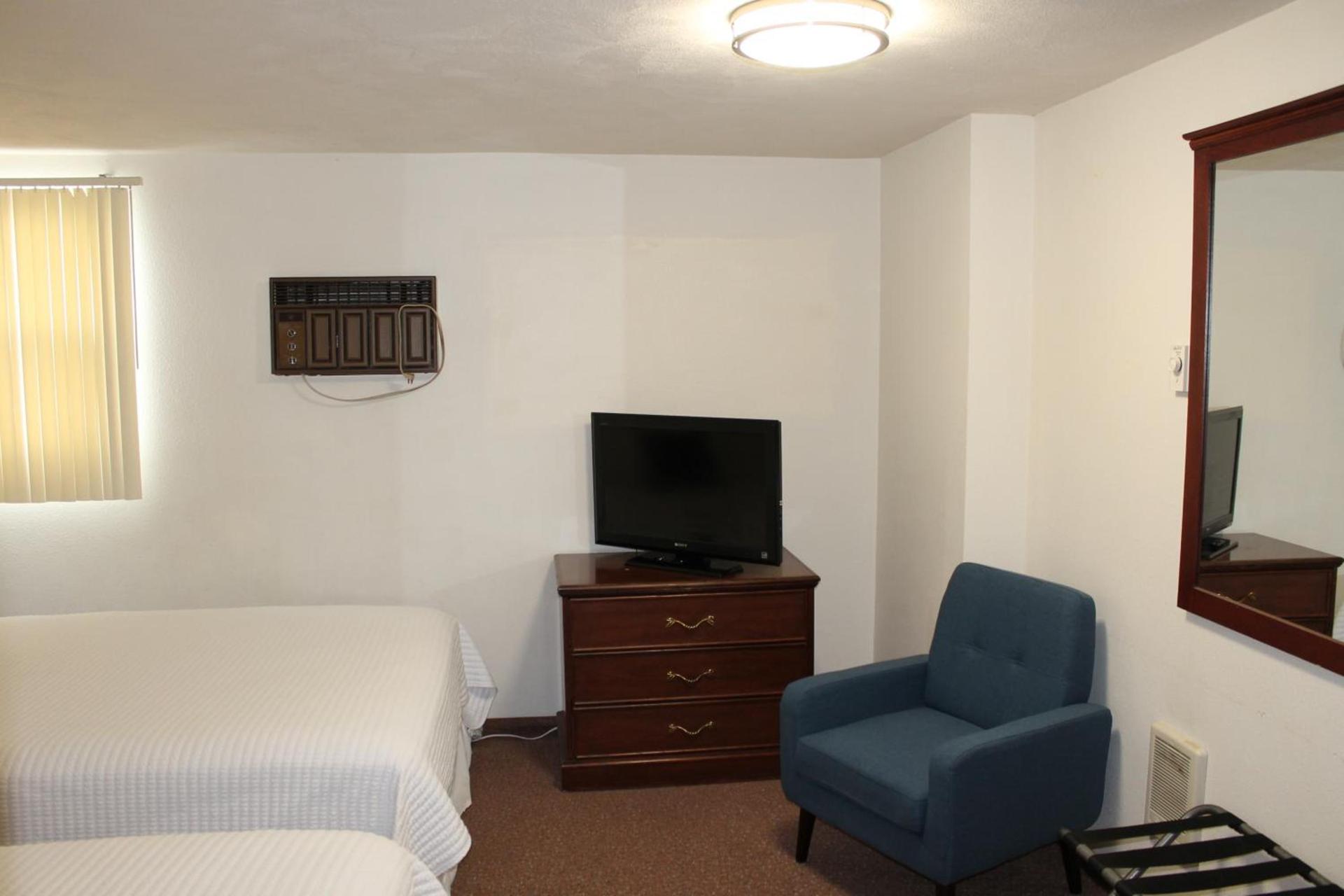 Sprague Motel photo 19