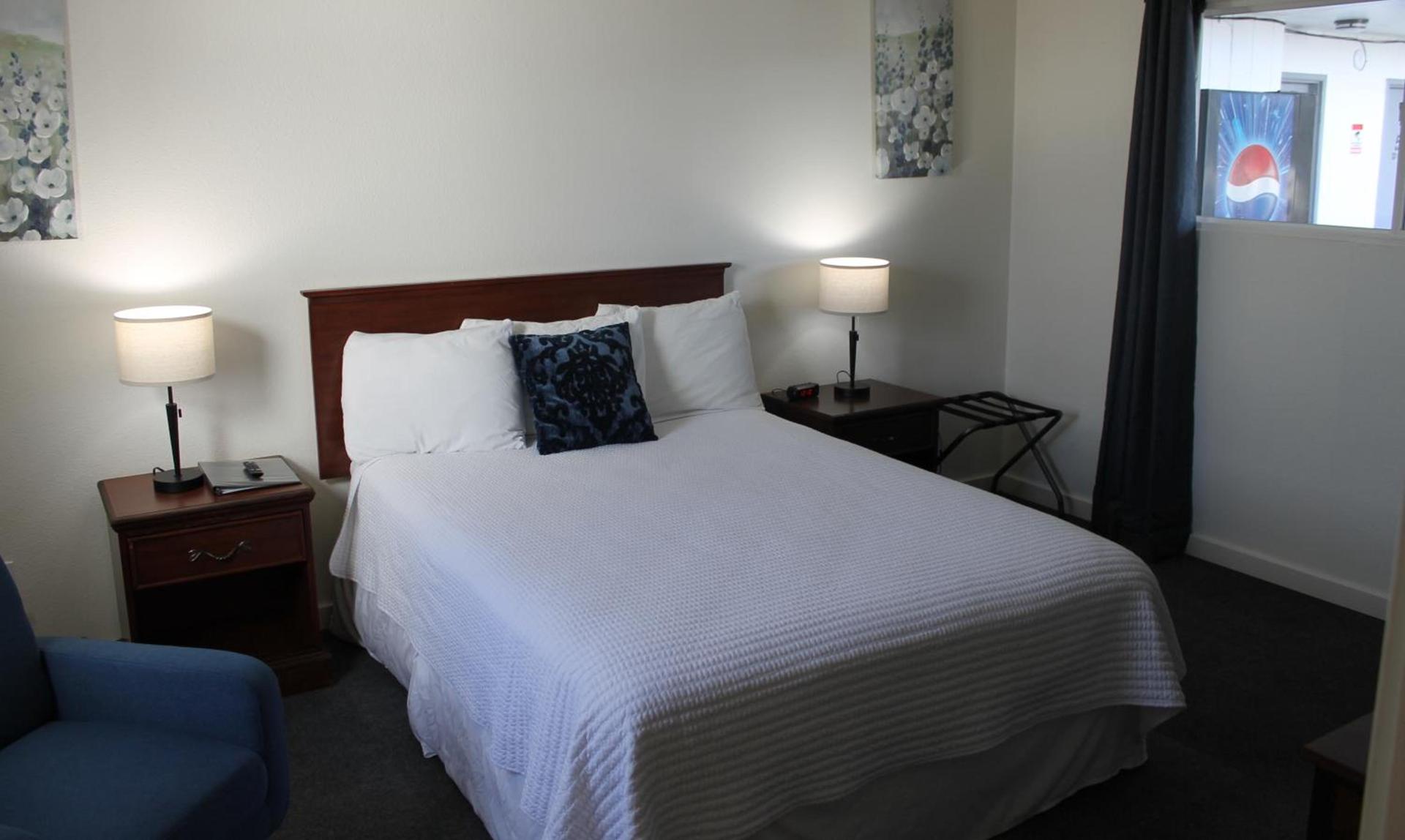 Sprague Motel photo 26