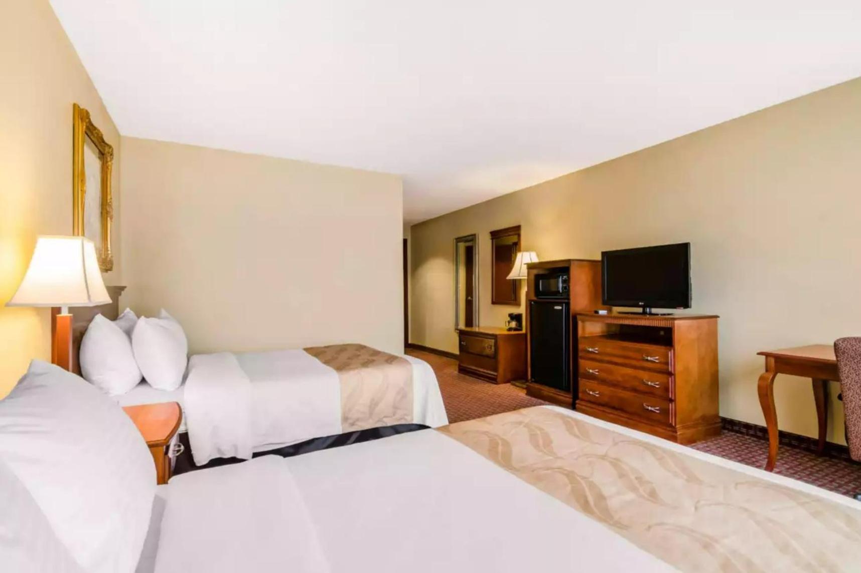 Precious Hotel photo 20