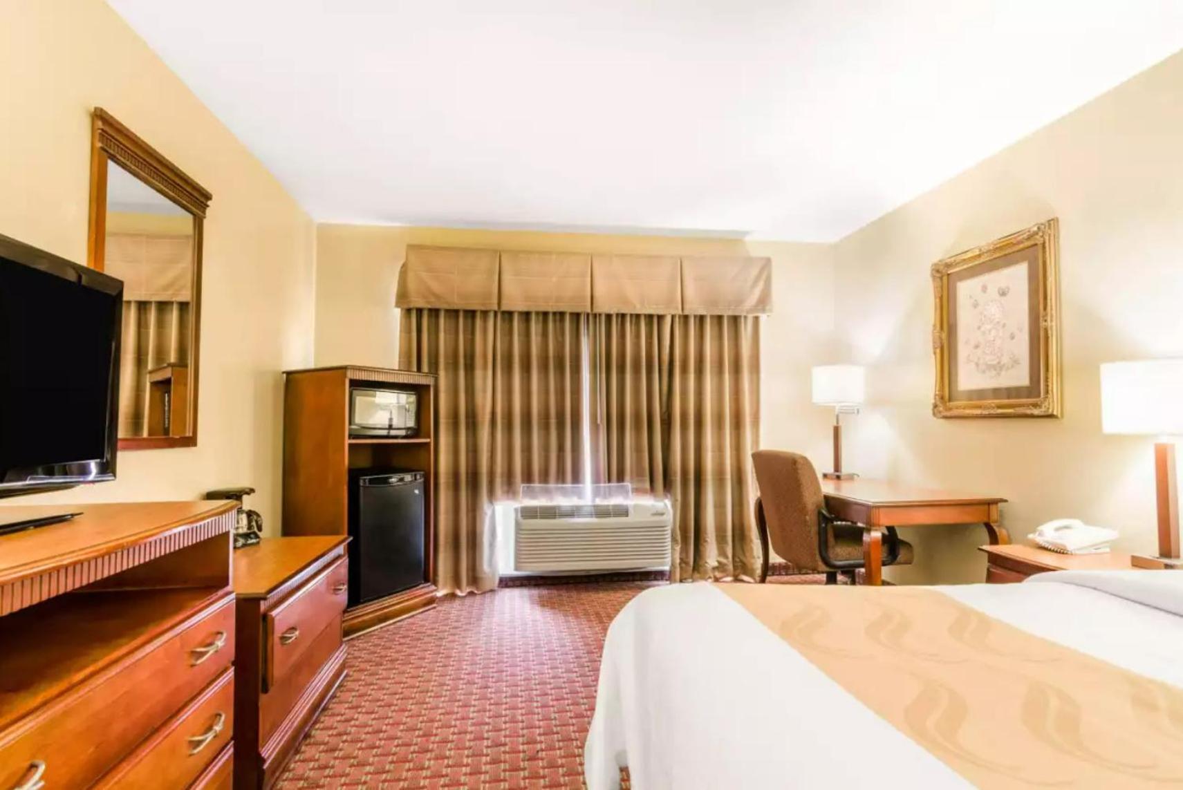 Precious Hotel photo 24