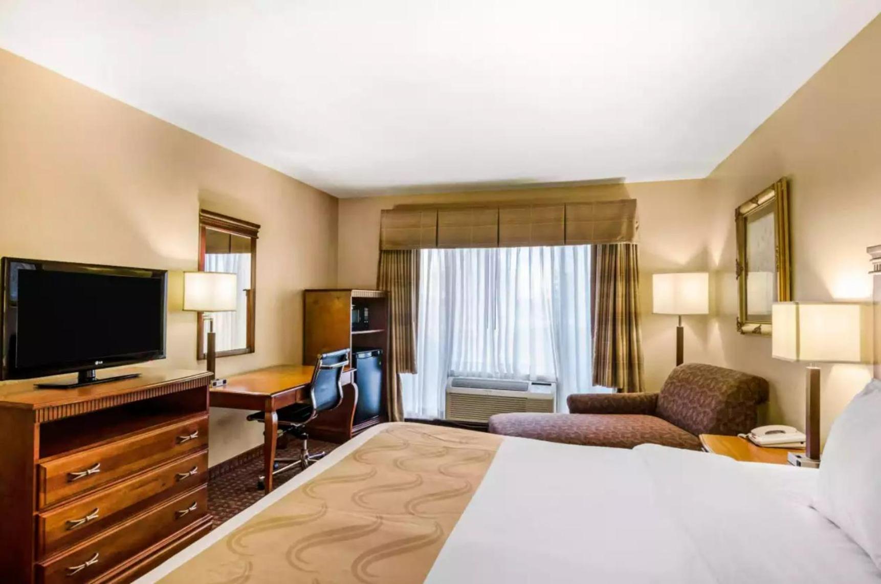 Precious Hotel photo 23
