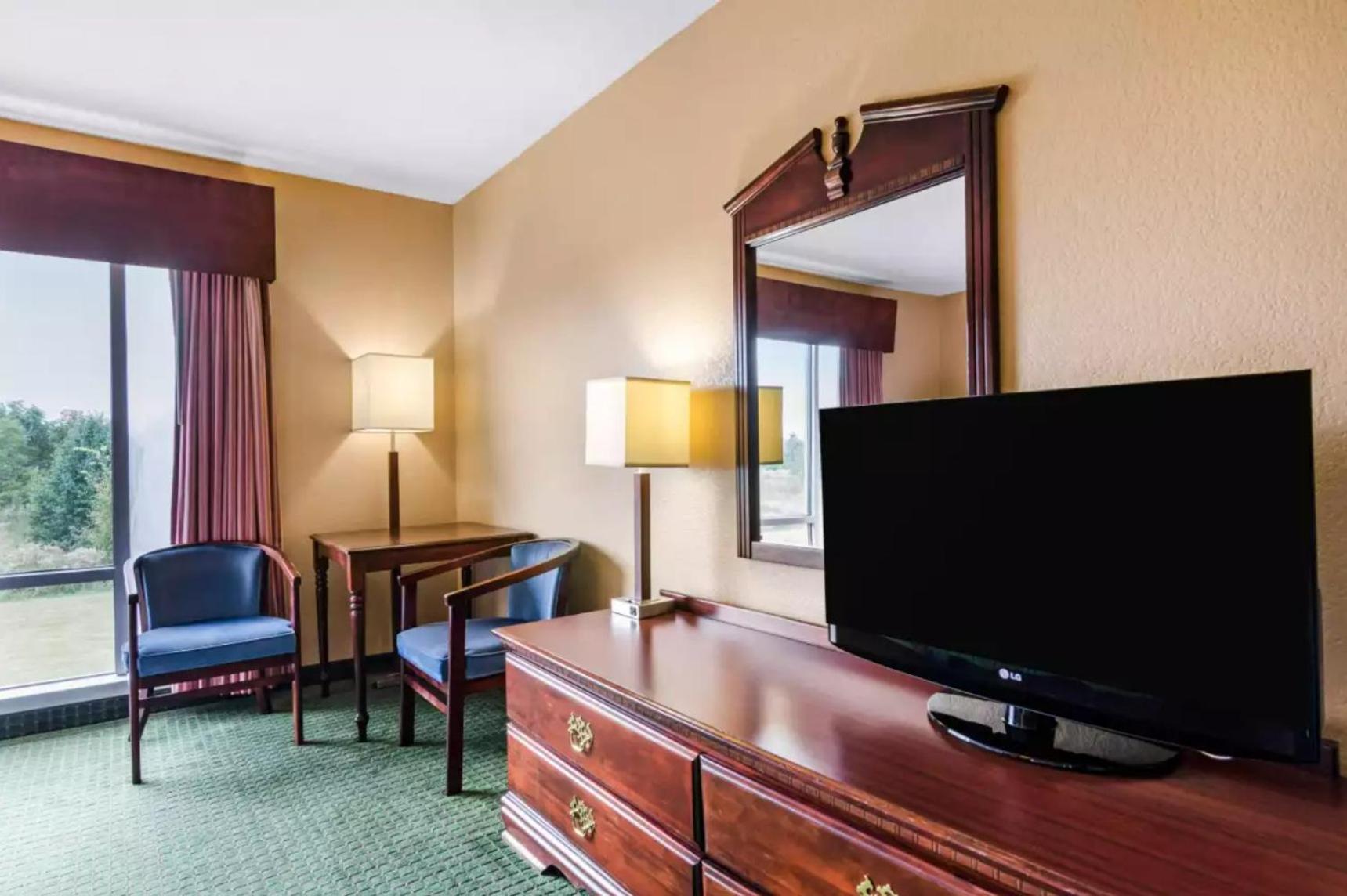 Precious Hotel photo 27