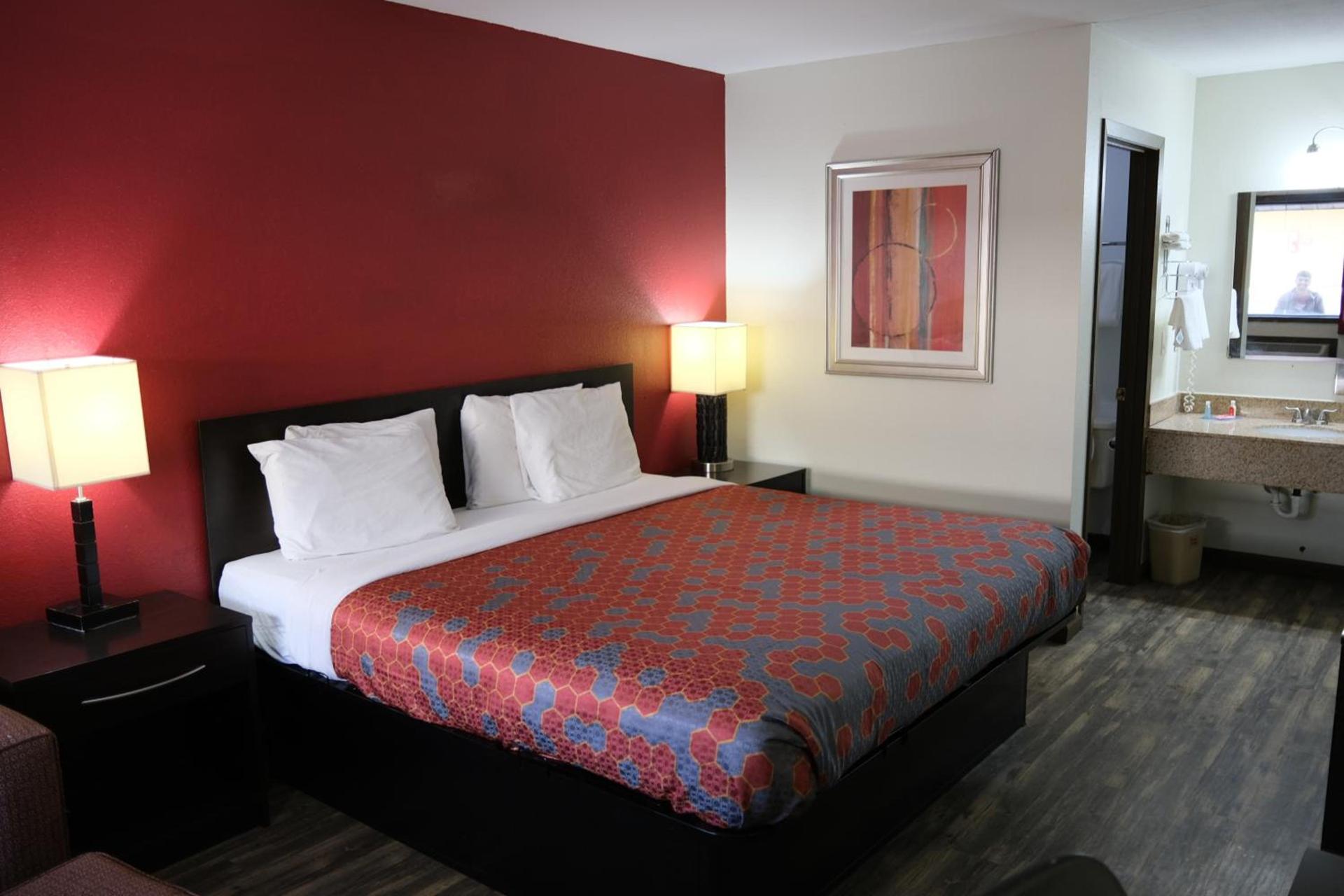 Econo Lodge Wooster photo 23