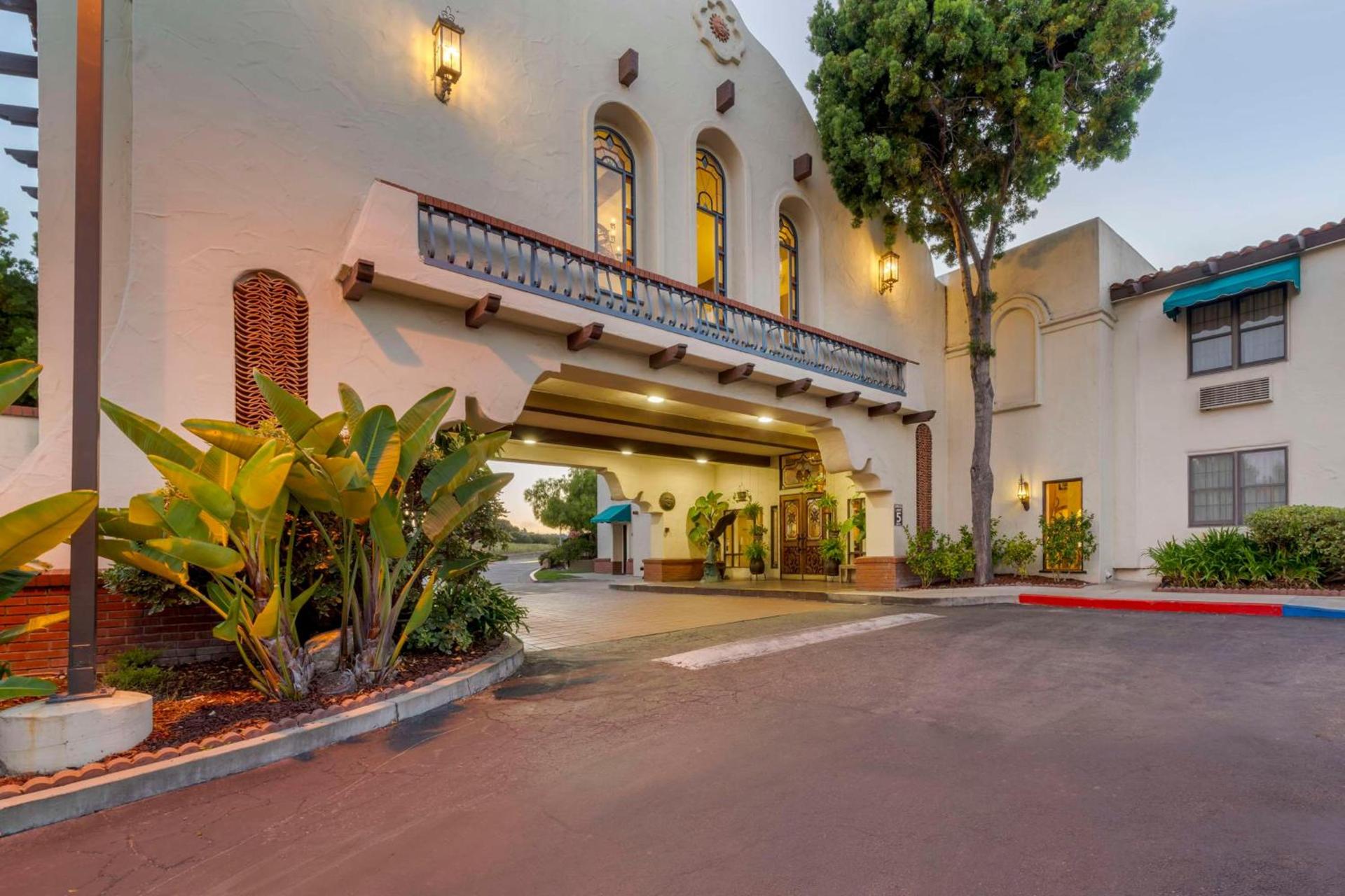 Best Western Casa Grande Inn — hotel in Arroyo Grande