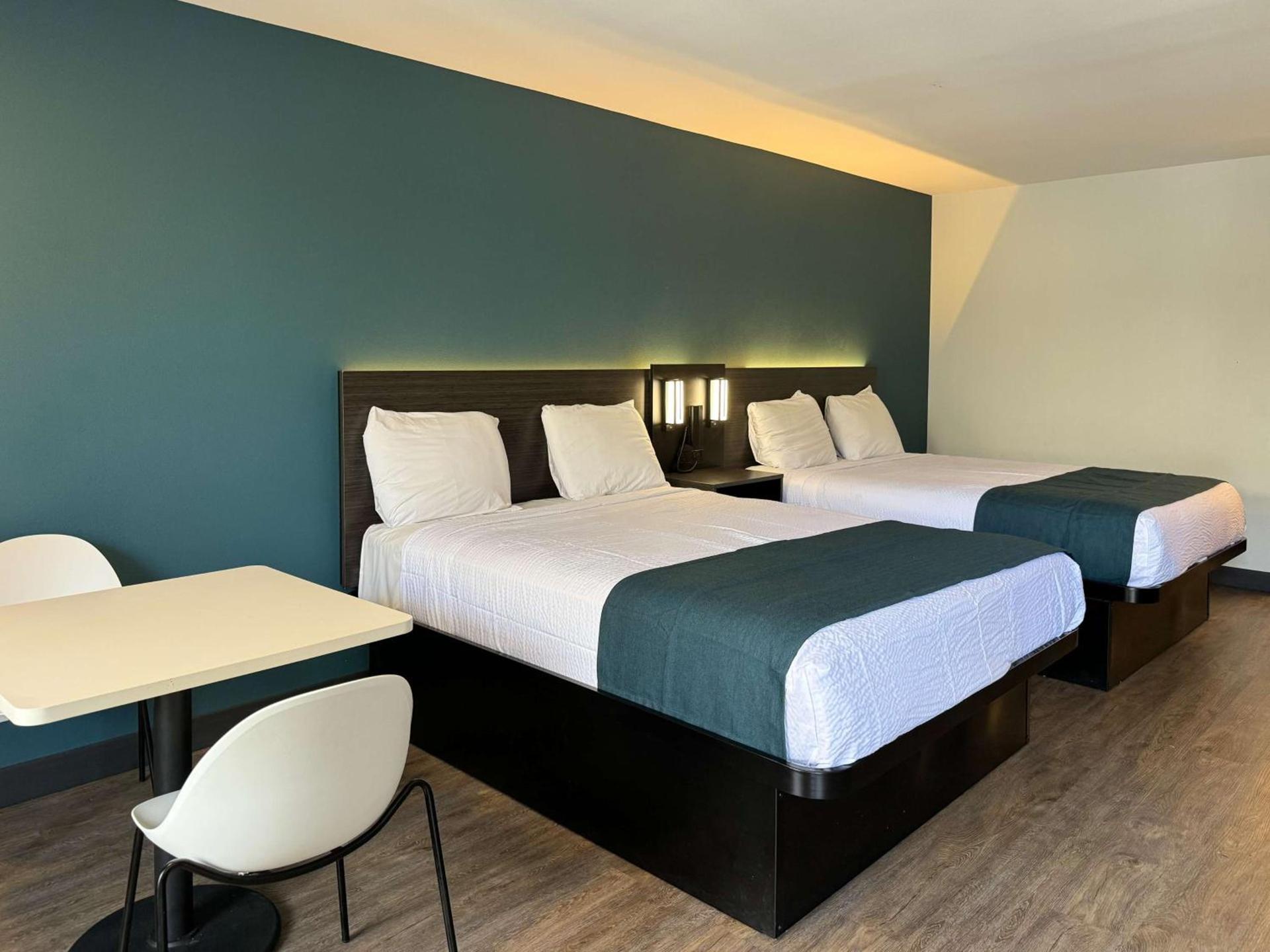 Studio 6 Suites Gardena, CA photo 8
