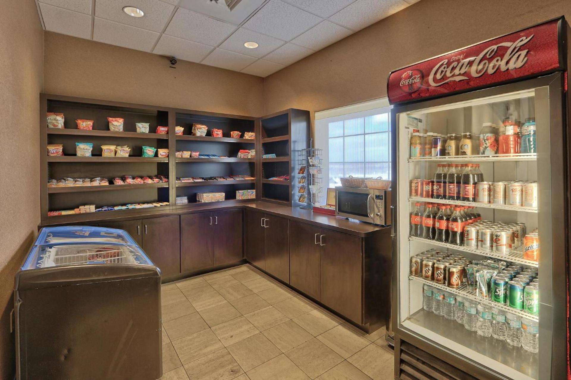 Holiday Inn & Suites Albuquerque Airport by IHG photo 5