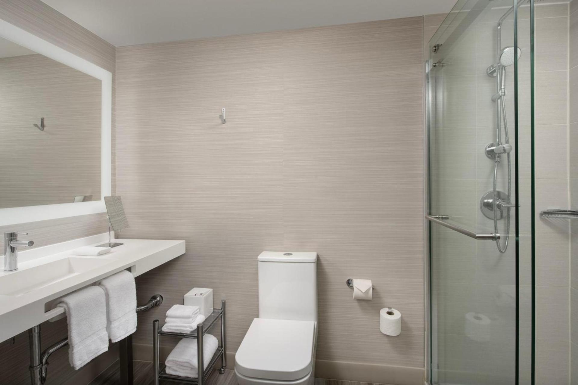 AC Hotel by Marriott Portland Lake Oswego photo 48