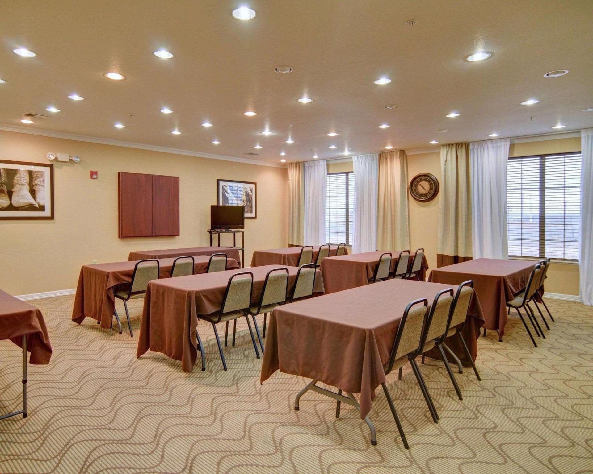 Comfort Suites Roanoke - Fort Worth North photo 3