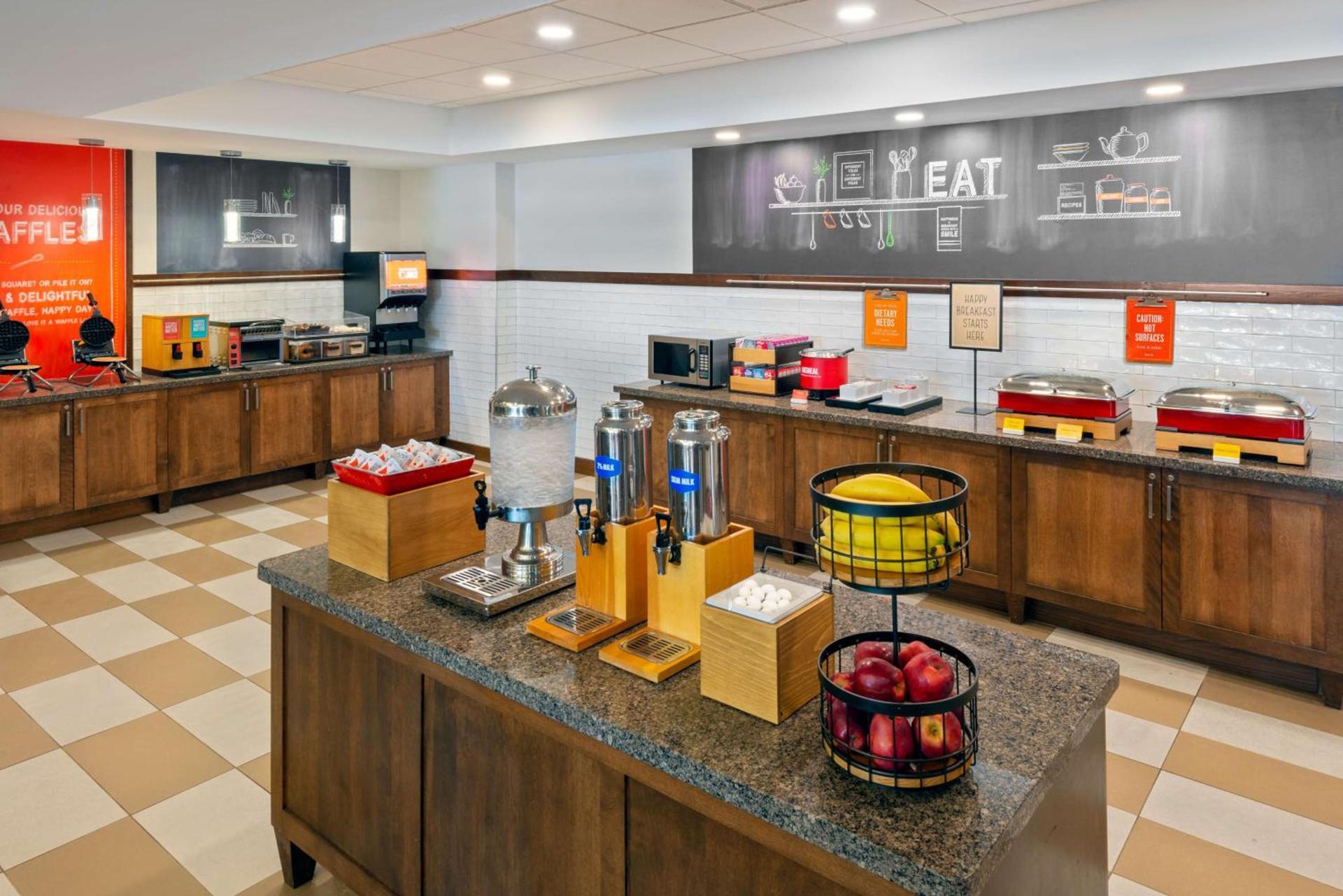 Hampton Inn and Suites Clayton/St. Louis-Galleria Area photo 16