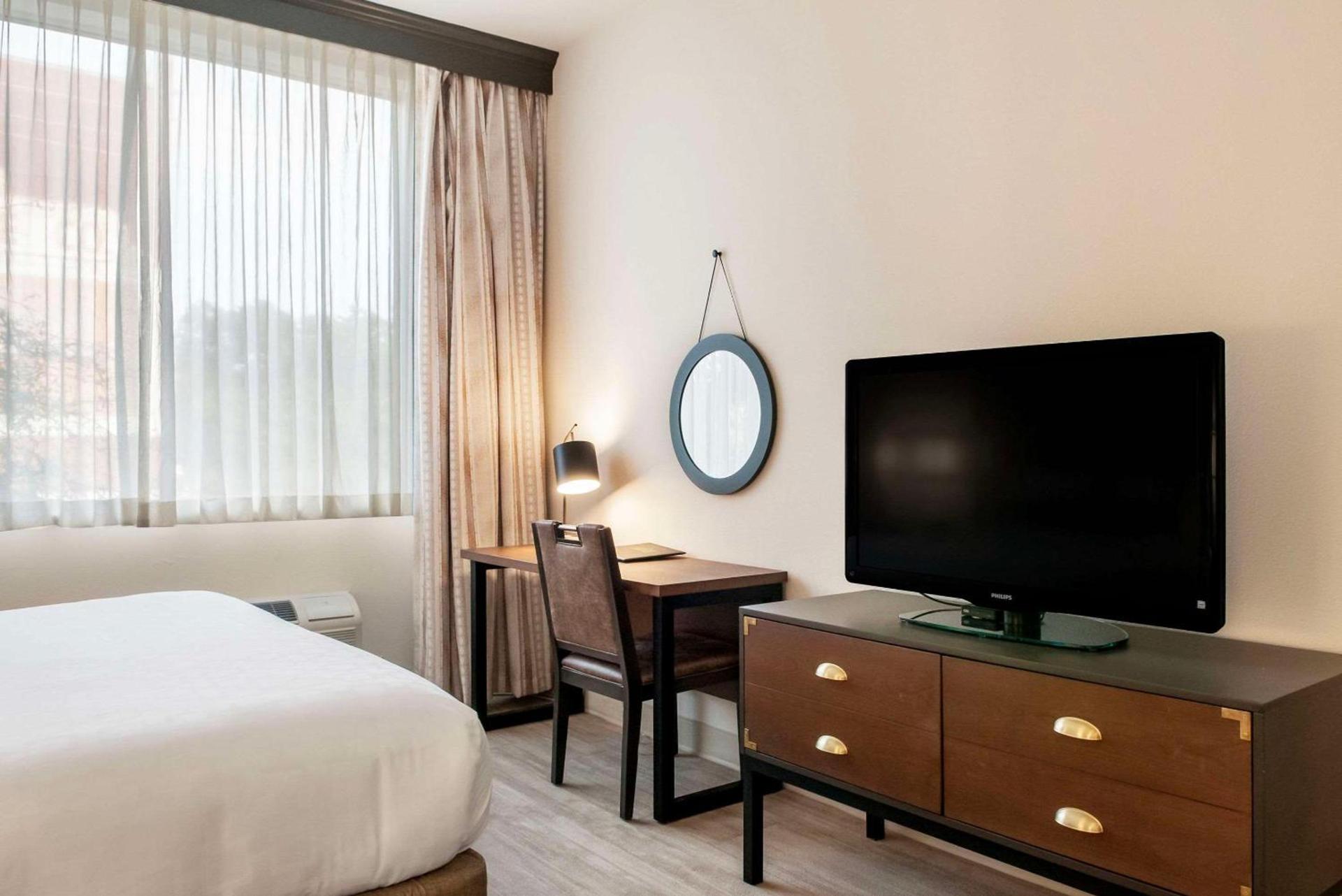 St Charles Coach House, an Ascend Collection Hotel photo 14