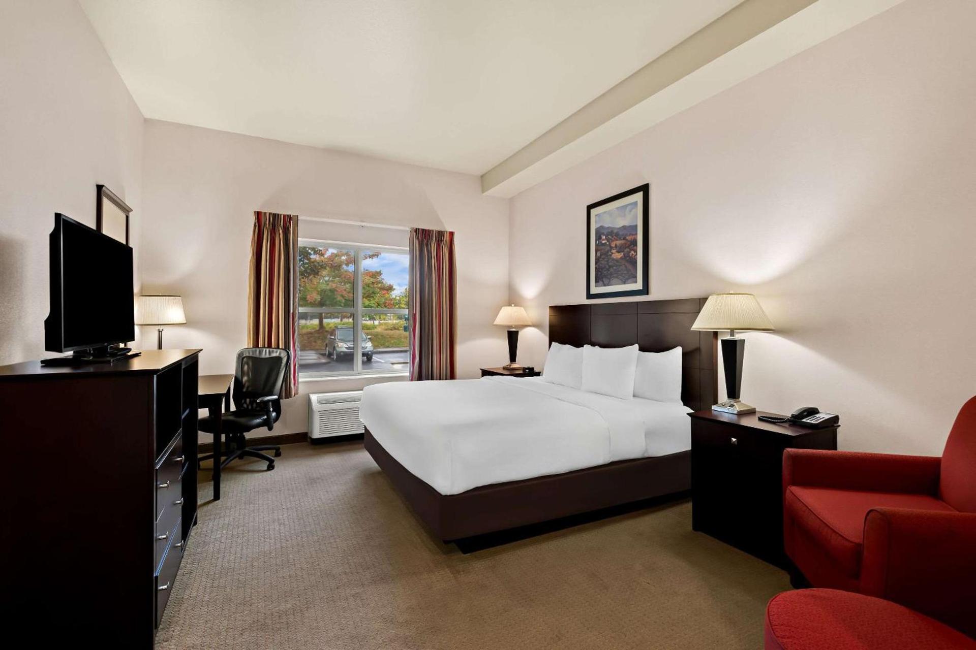 Comfort Inn & Suites Creswell photo 16