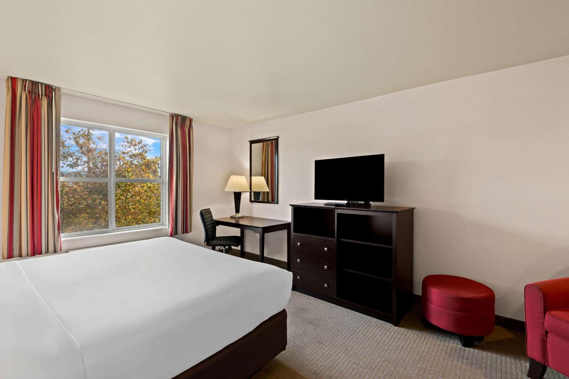 Comfort Inn & Suites Creswell photo 27