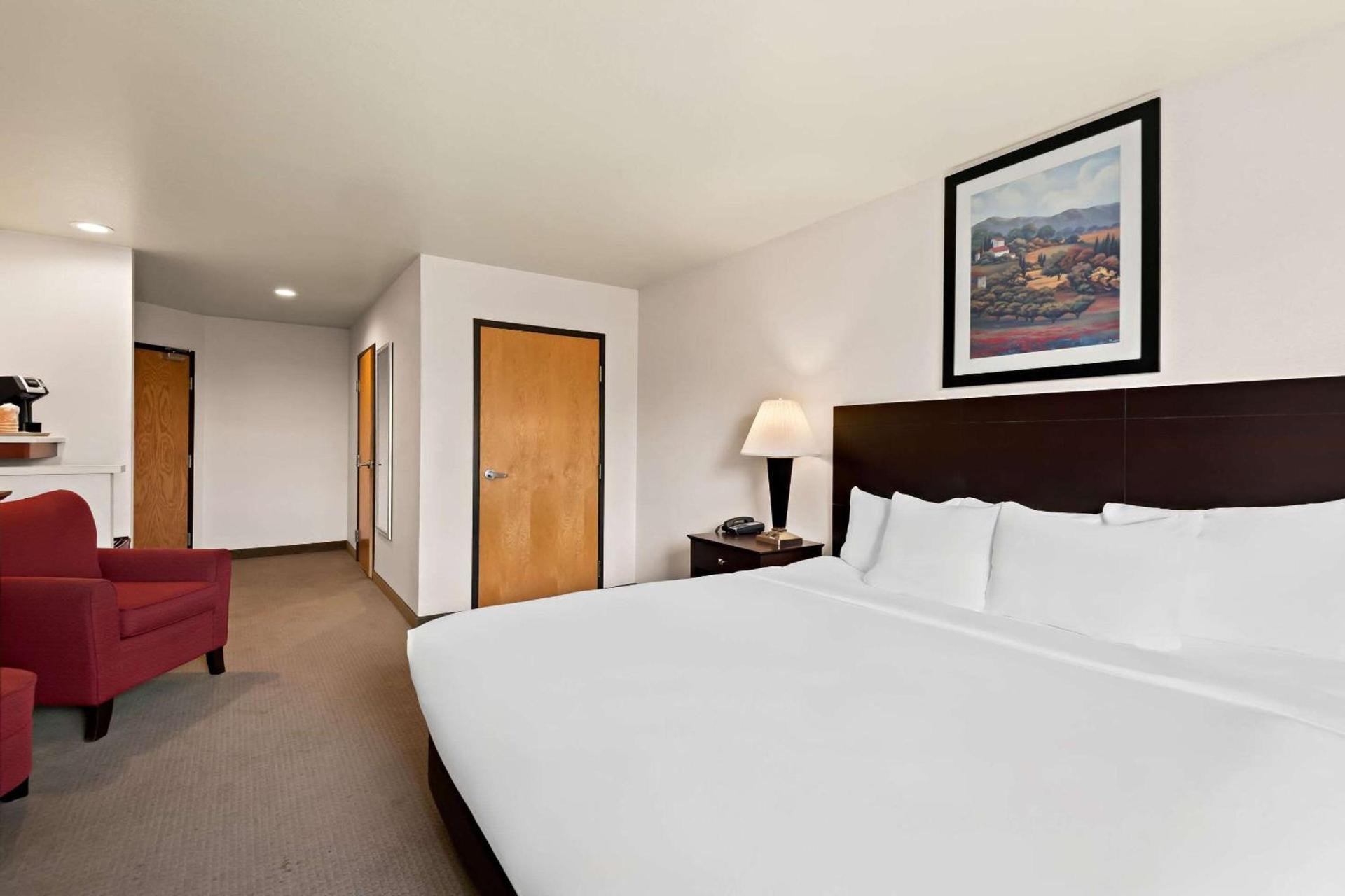 Comfort Inn & Suites Creswell photo 30
