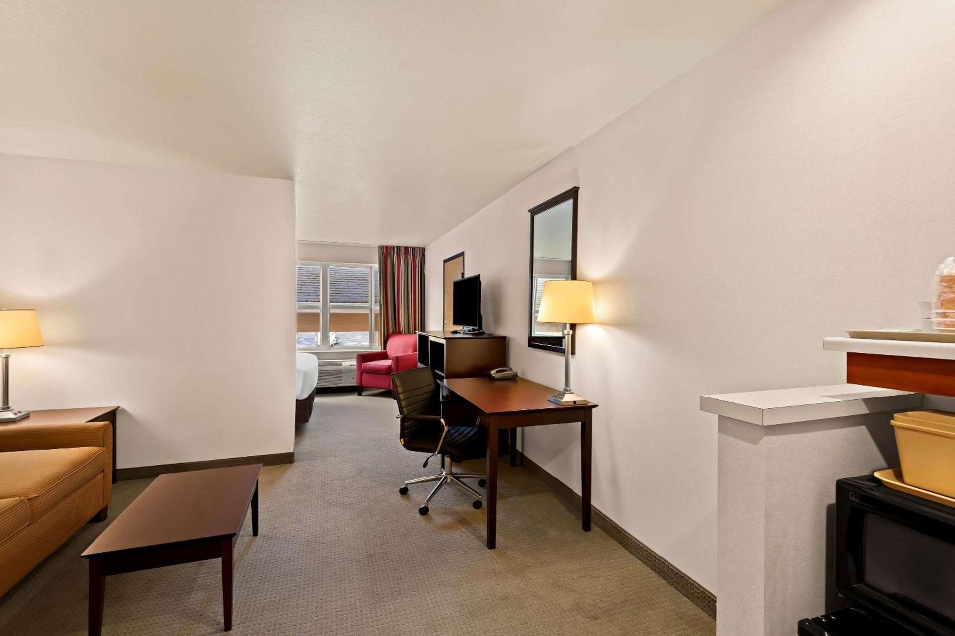 Comfort Inn & Suites Creswell photo 31