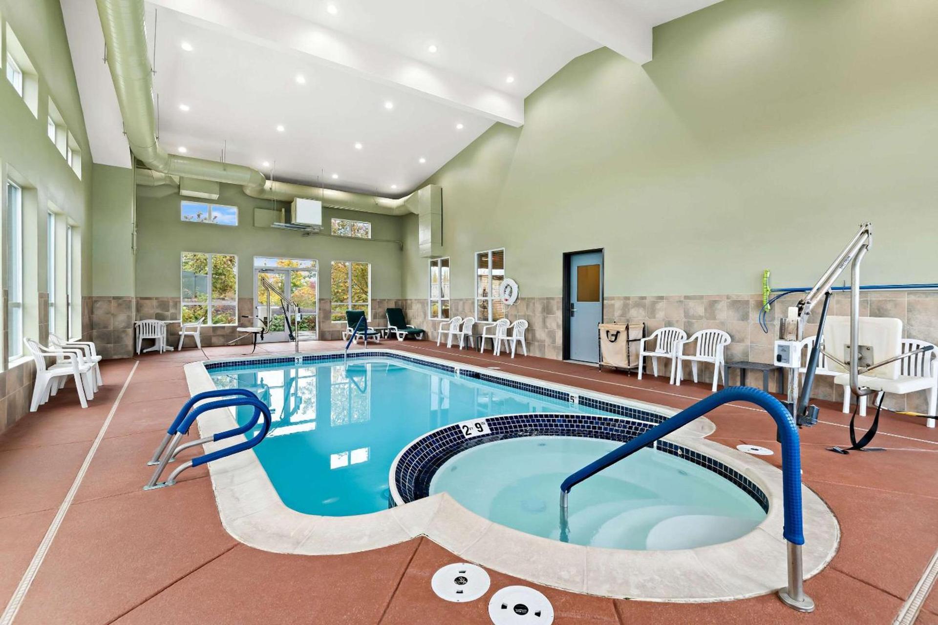 Comfort Inn & Suites Creswell photo 34
