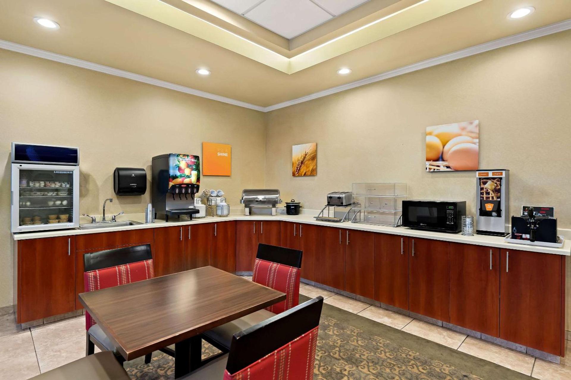 Comfort Inn & Suites Creswell photo 39