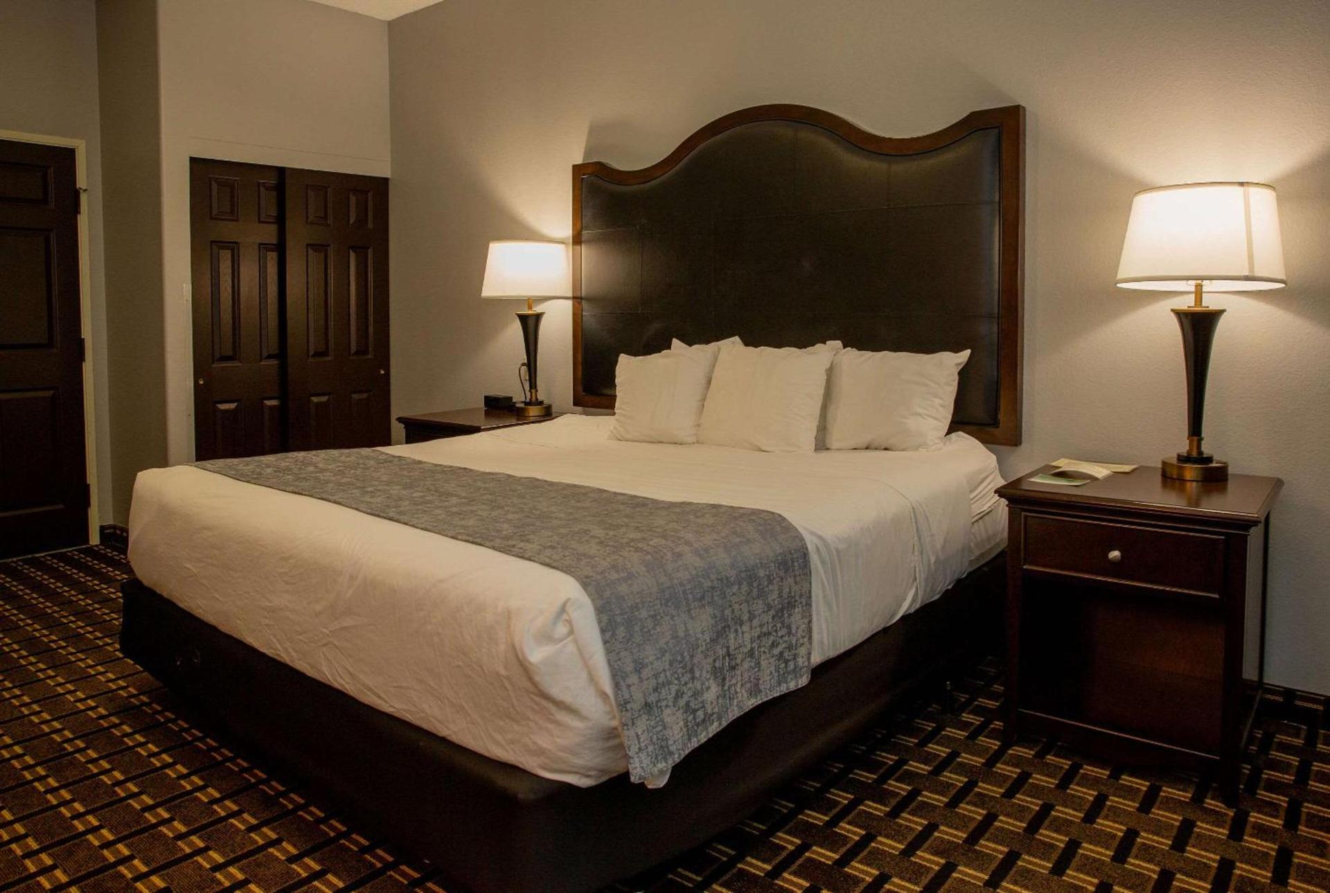 Evangeline Downs Hotel, an Ascend Collection Hotel photo 30