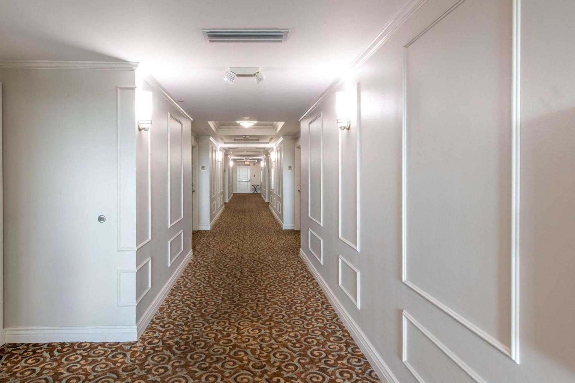 Wyvern Hotel, an Ascend Collection Hotel photo 2