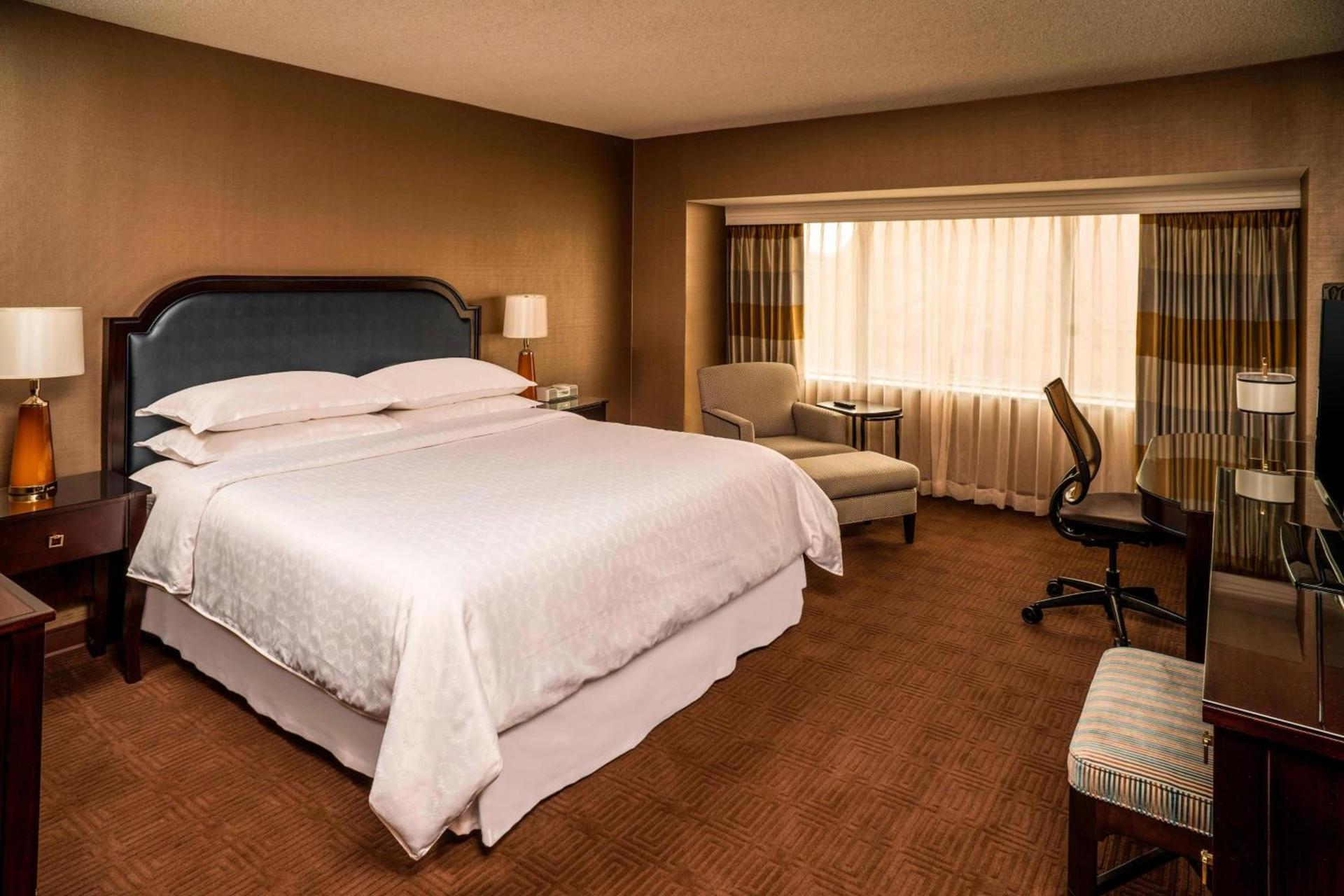 The Plaza Hotel Columbus at Capitol Square photo 5