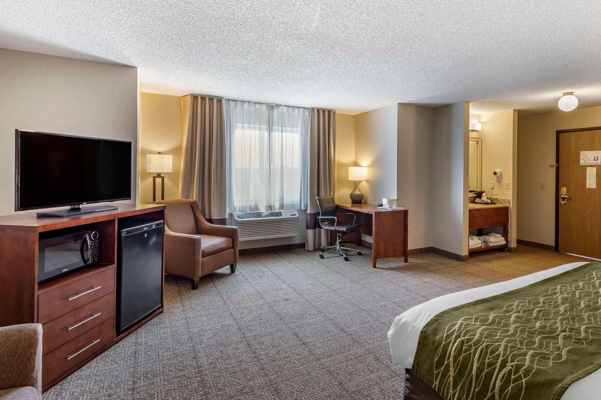 Comfort Inn Denver West Arvada Station photo 5