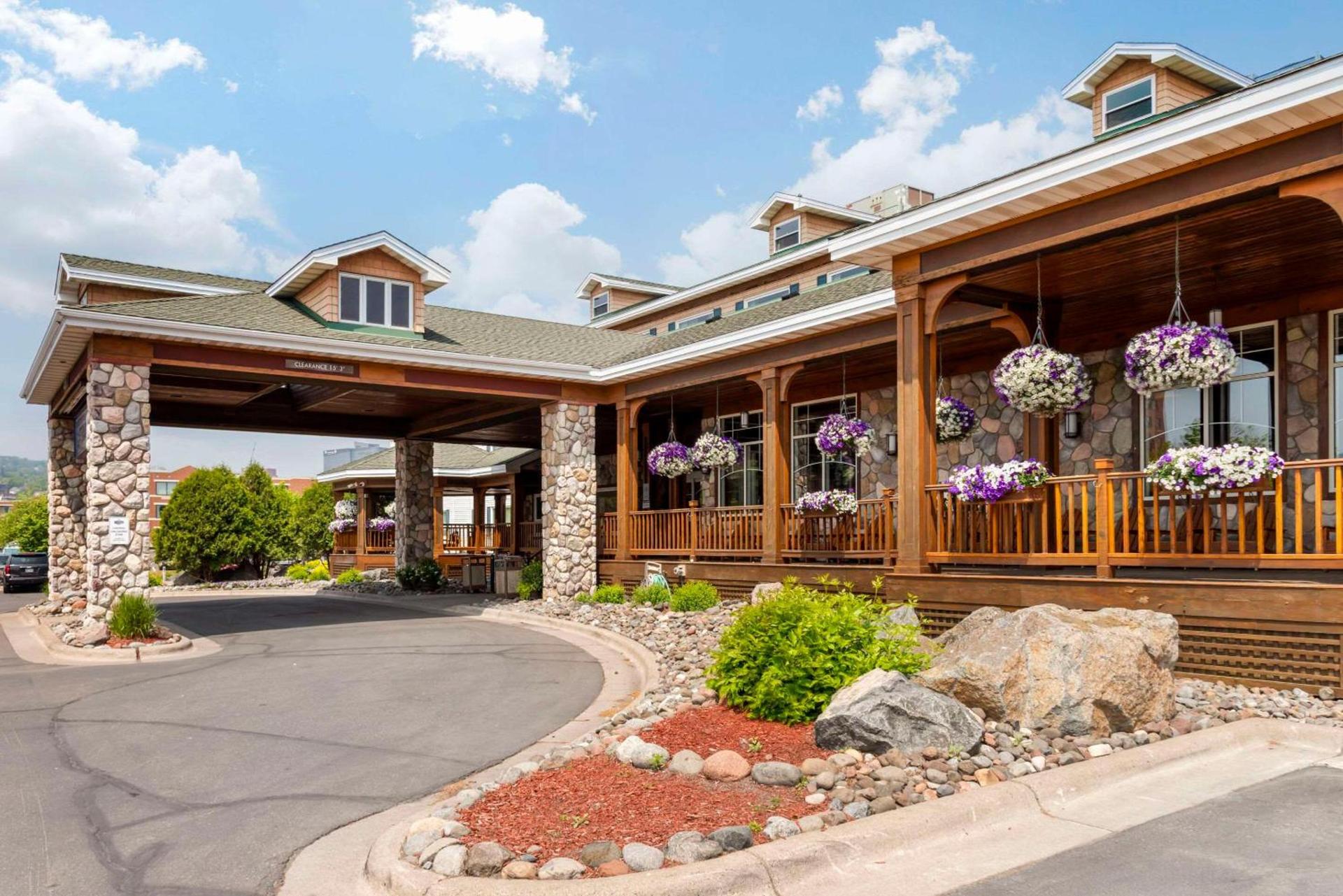 Lift Bridge Lodge, an Ascend Collection Hotel photo 2