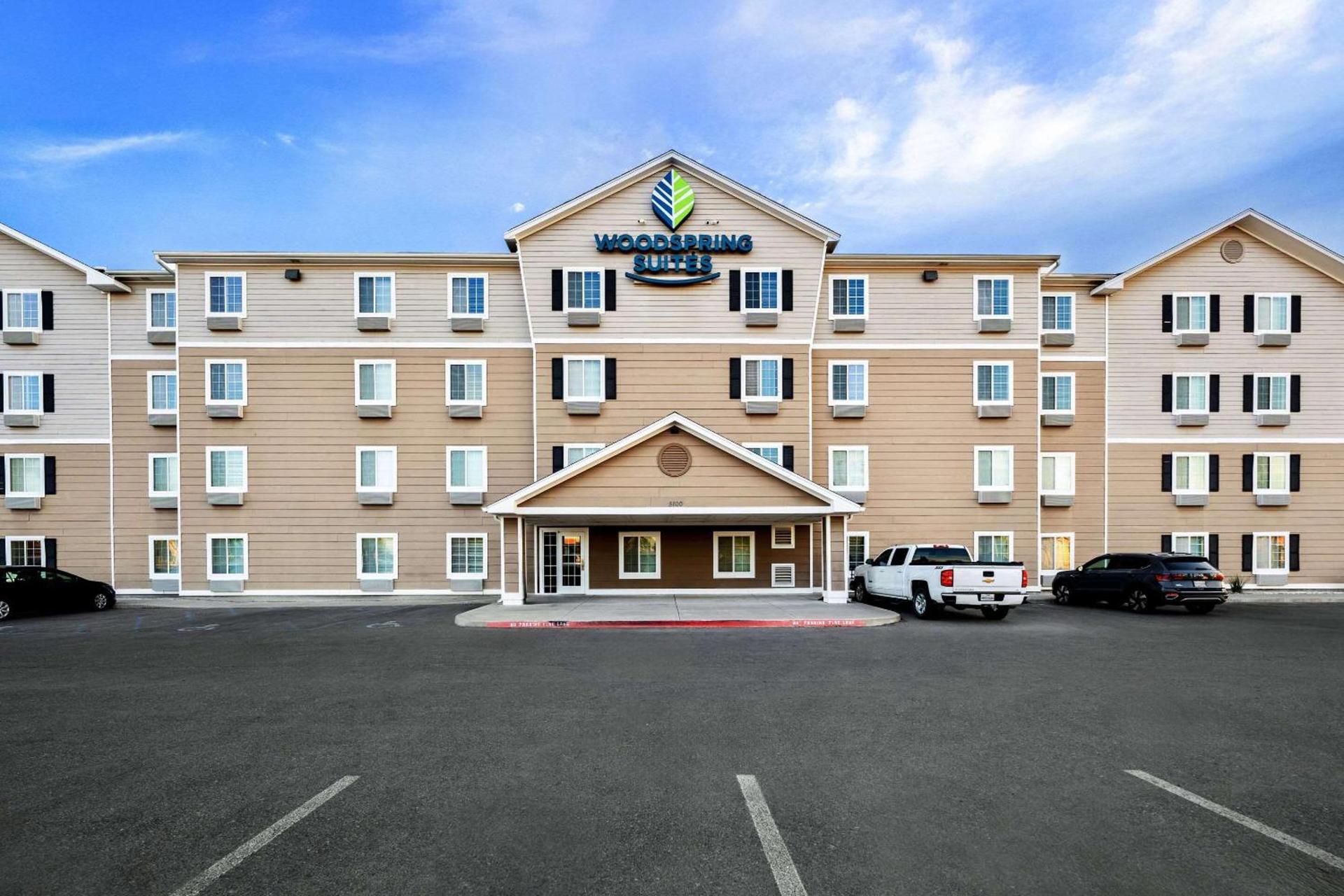 WoodSpring Suites Hobbs photo 1