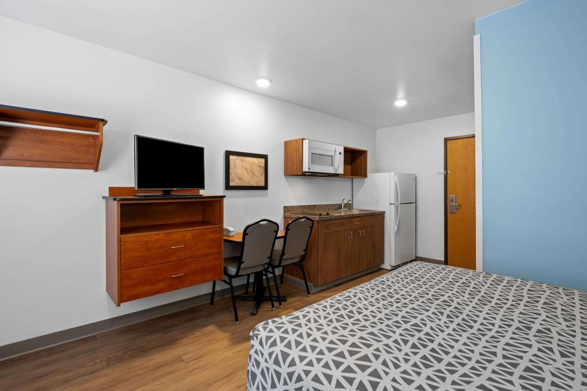 WoodSpring Suites Hobbs photo 15