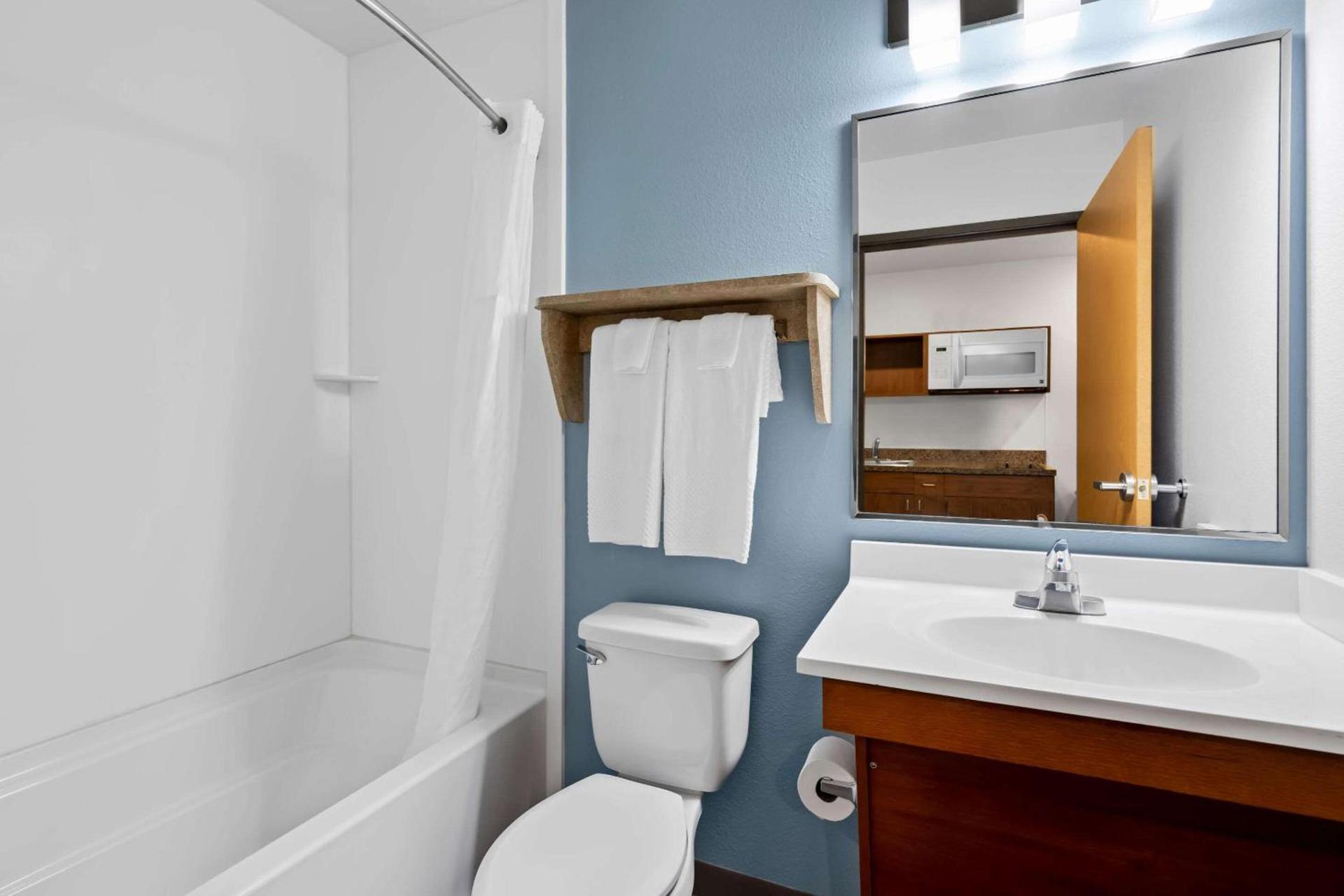 WoodSpring Suites Hobbs photo 18