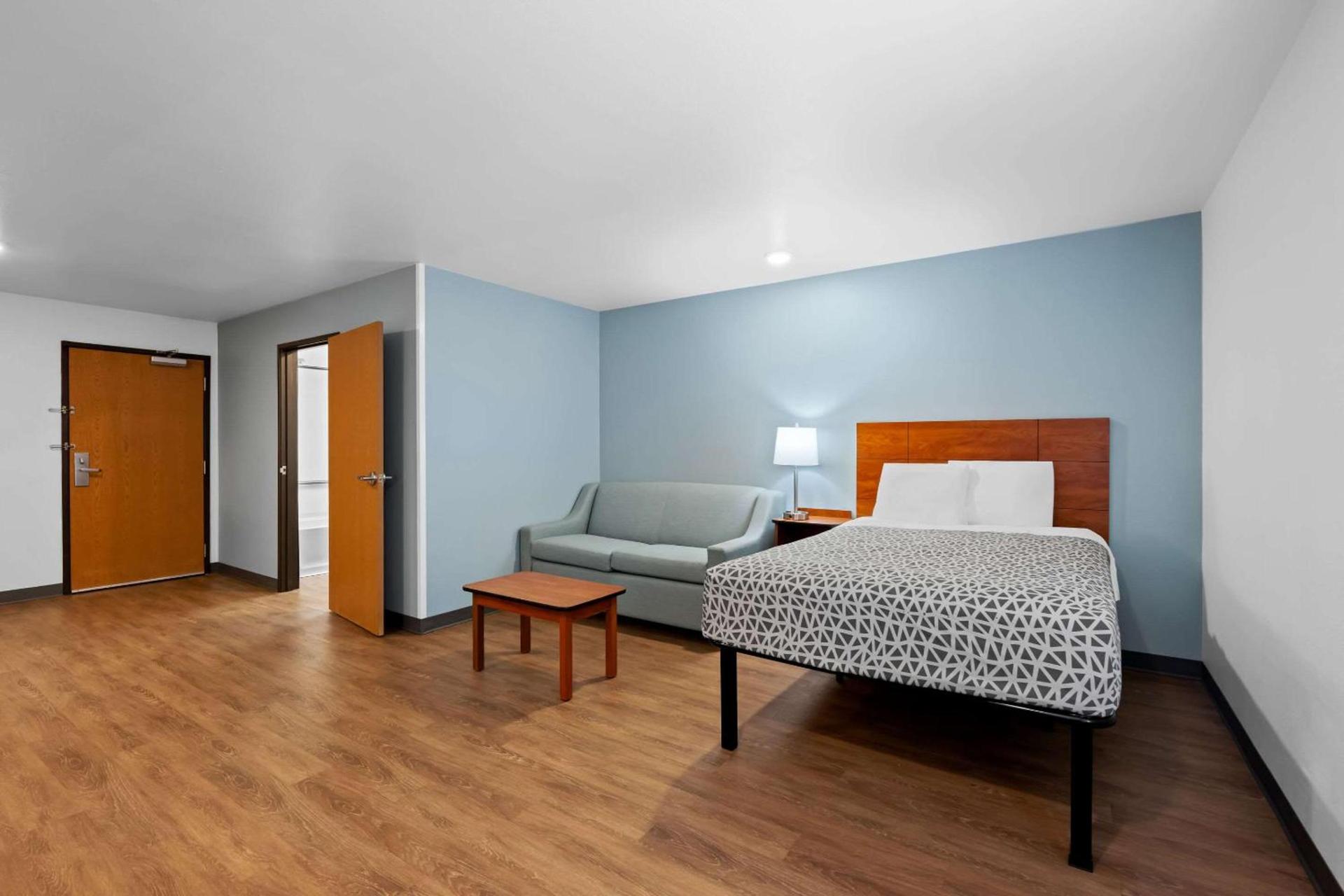 WoodSpring Suites Hobbs photo 20