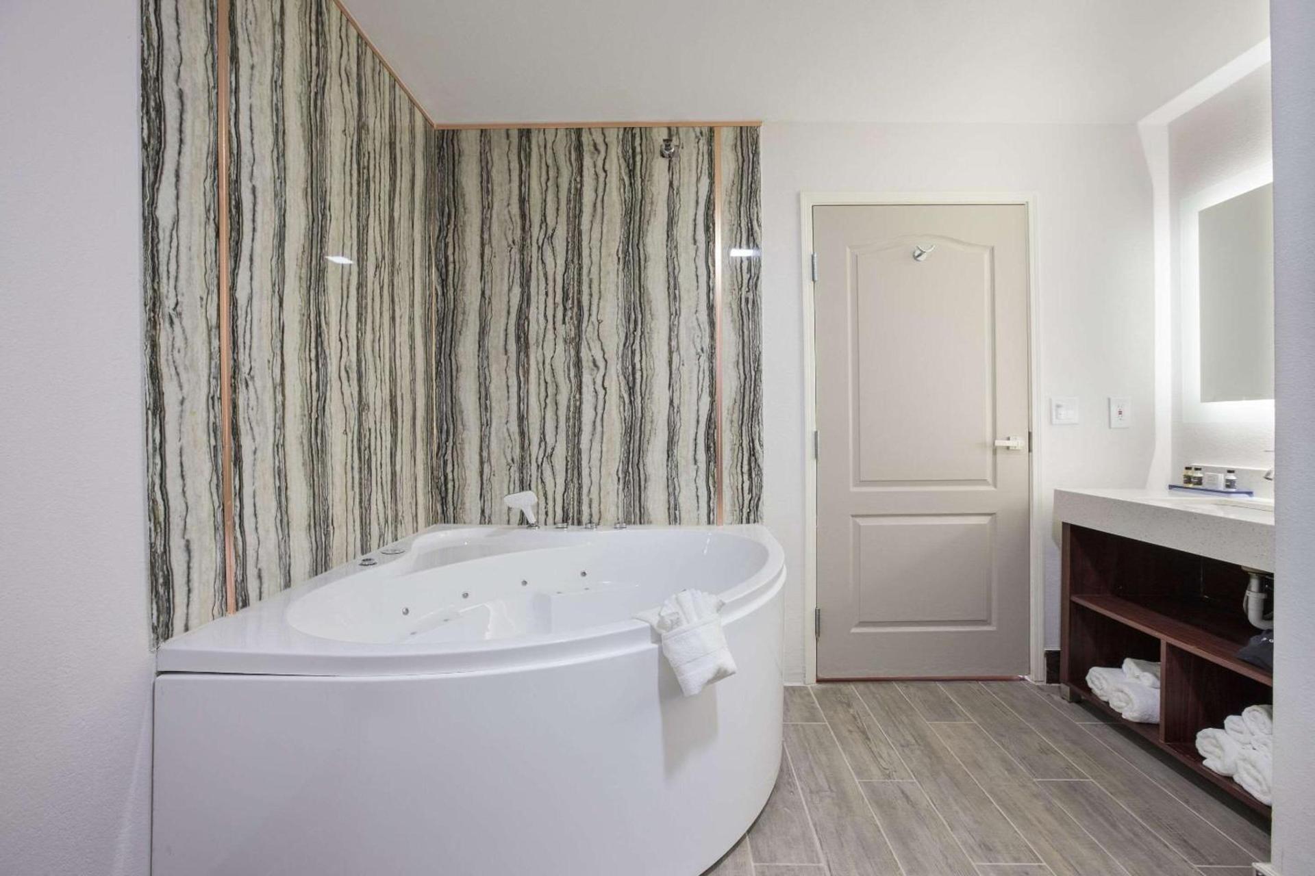 The Leo Collection Detroit, an Ascend Collection Hotel photo 36